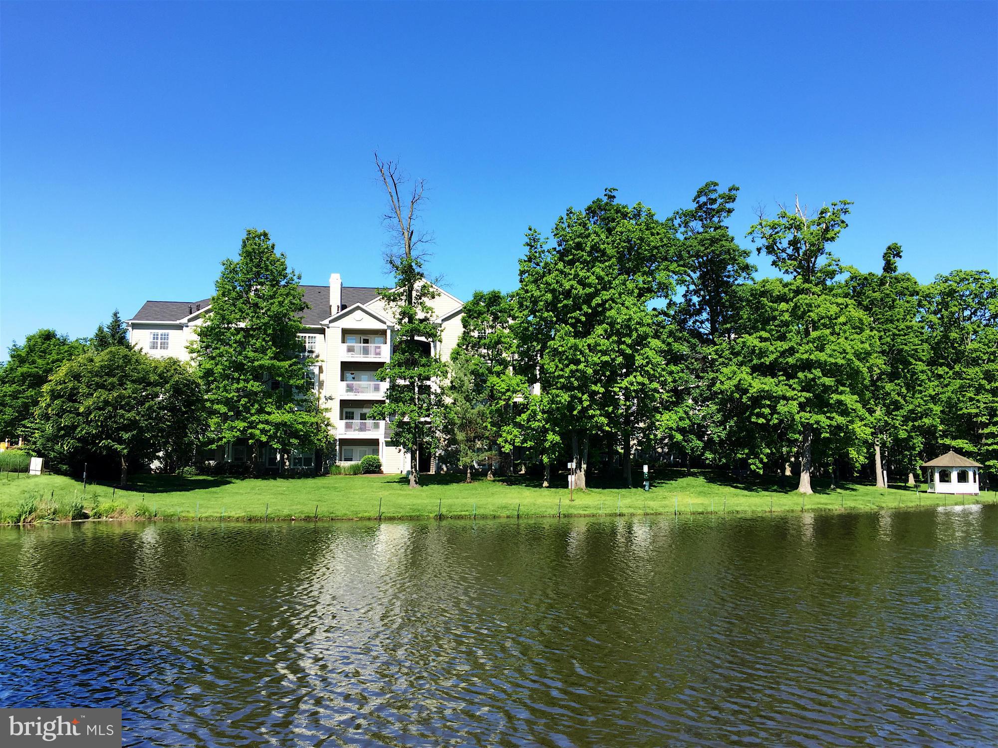 EDGEWATER AT TOWN CENTER - Residential