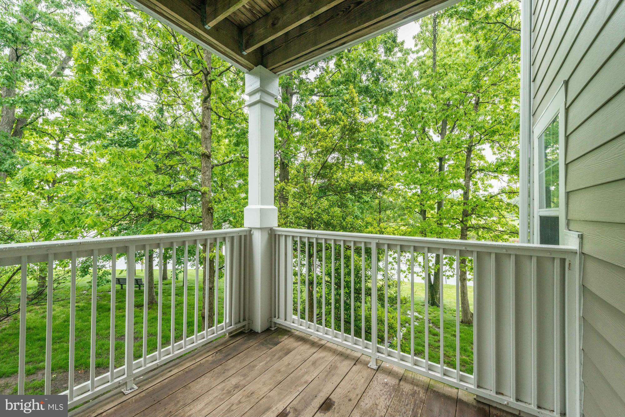 EDGEWATER AT TOWN CENTER - Residential