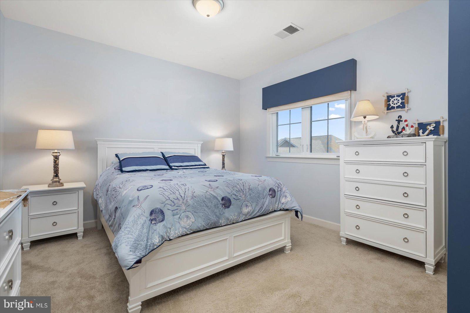 BAYSIDE - Residential