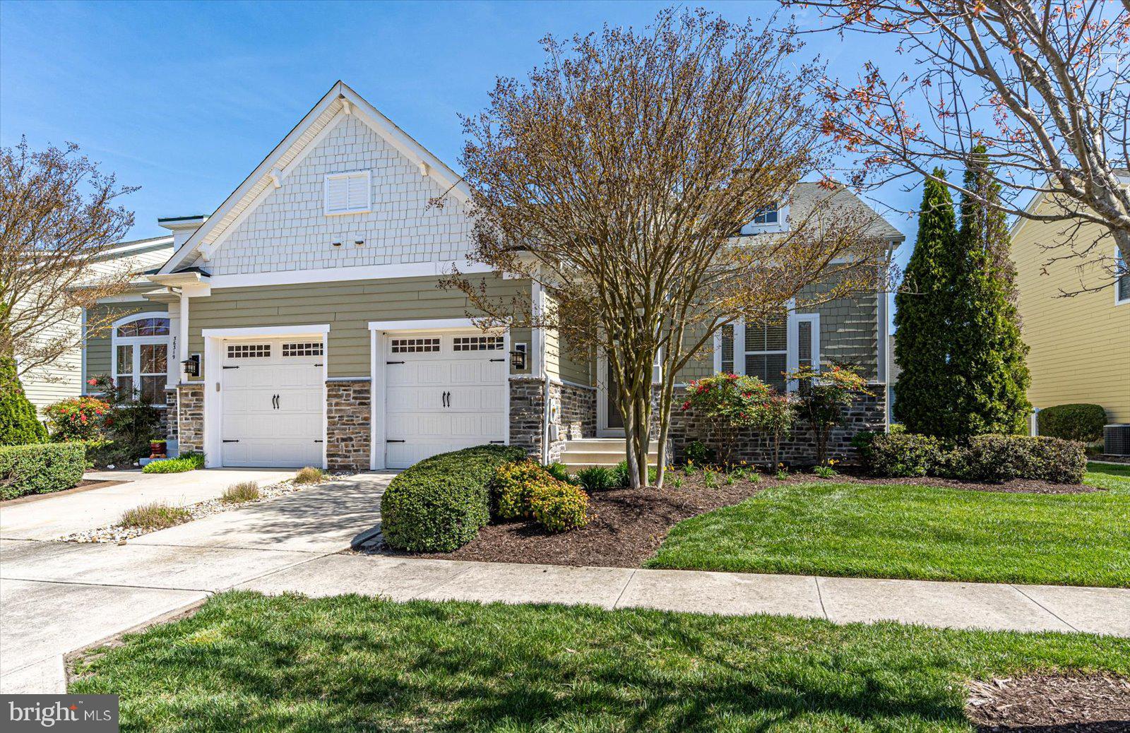 BAYSIDE - Residential