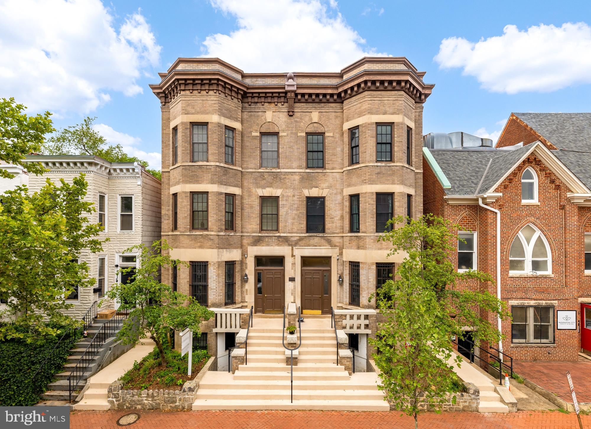311 4TH STREET SE 6