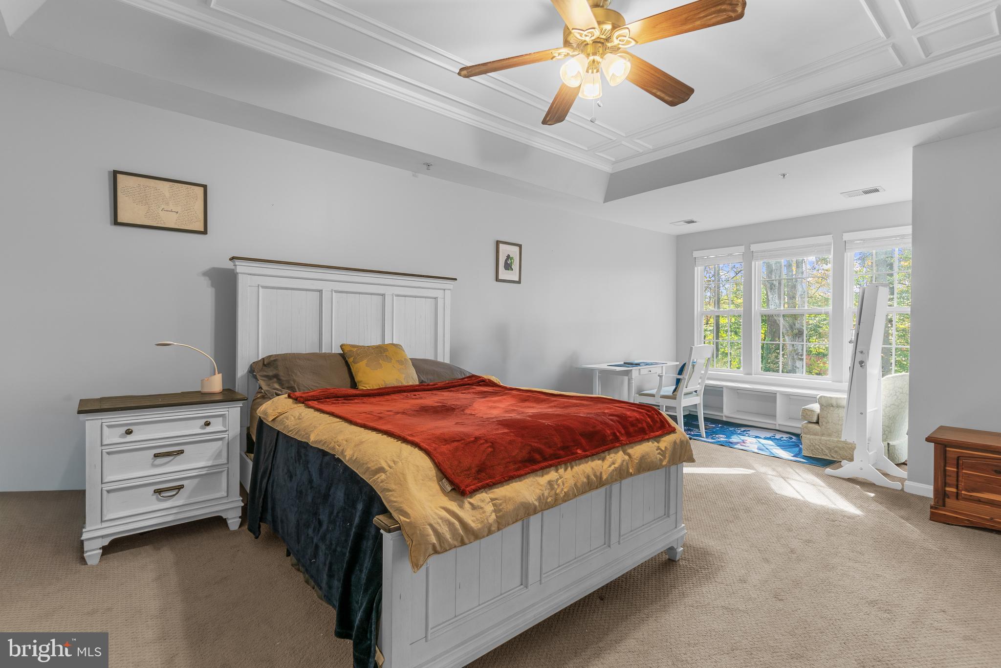 MANOR OAKS - Residential