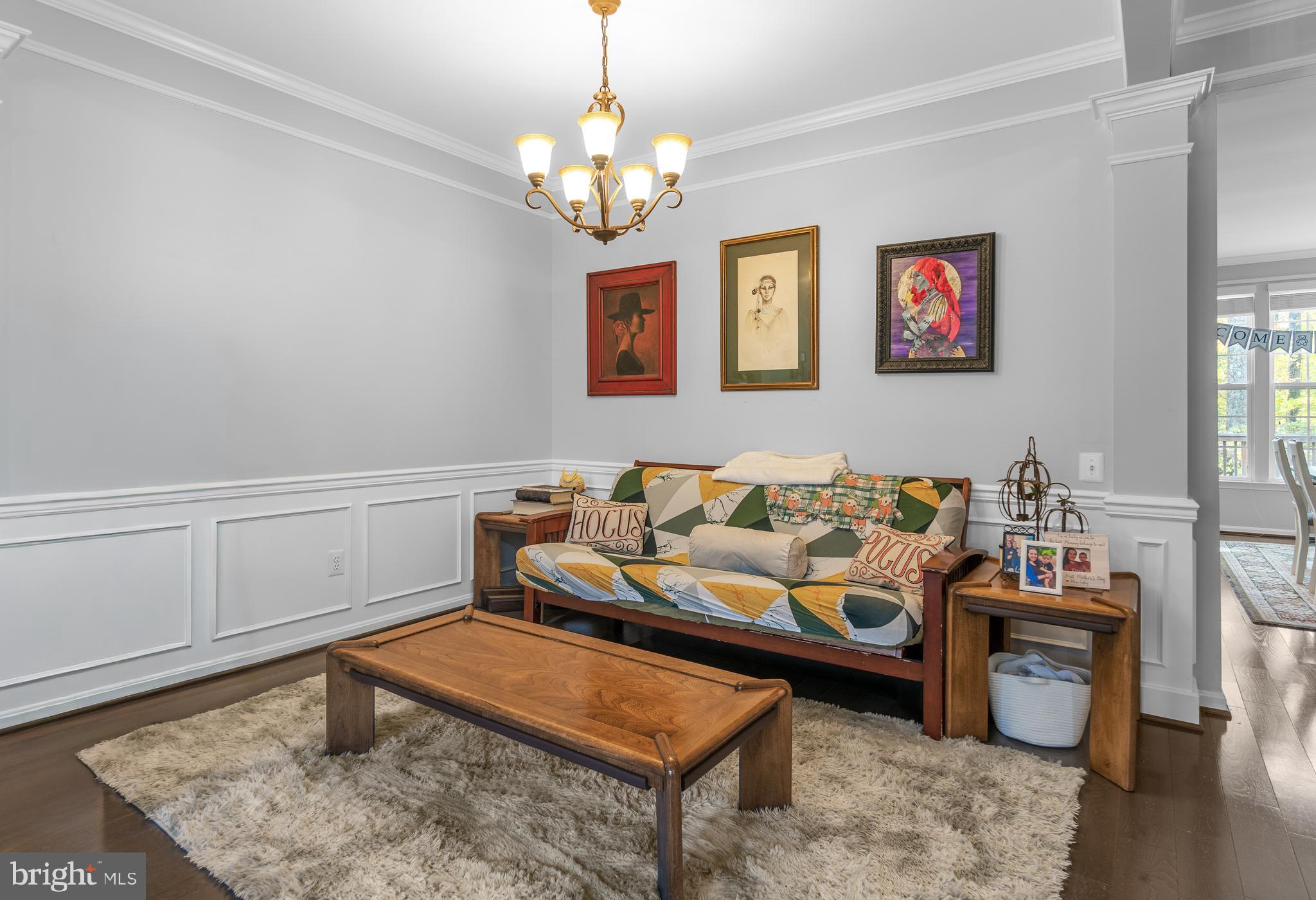 MANOR OAKS - Residential