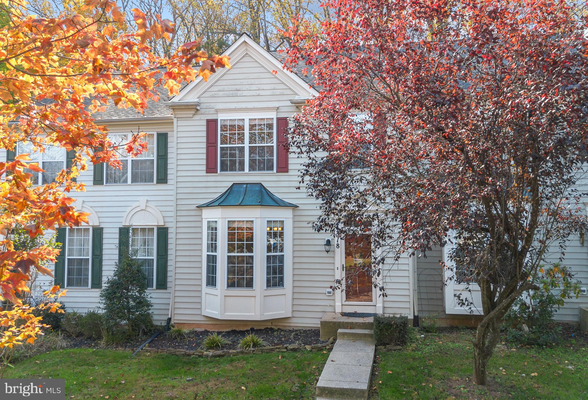 MANOR OAKS - Residential