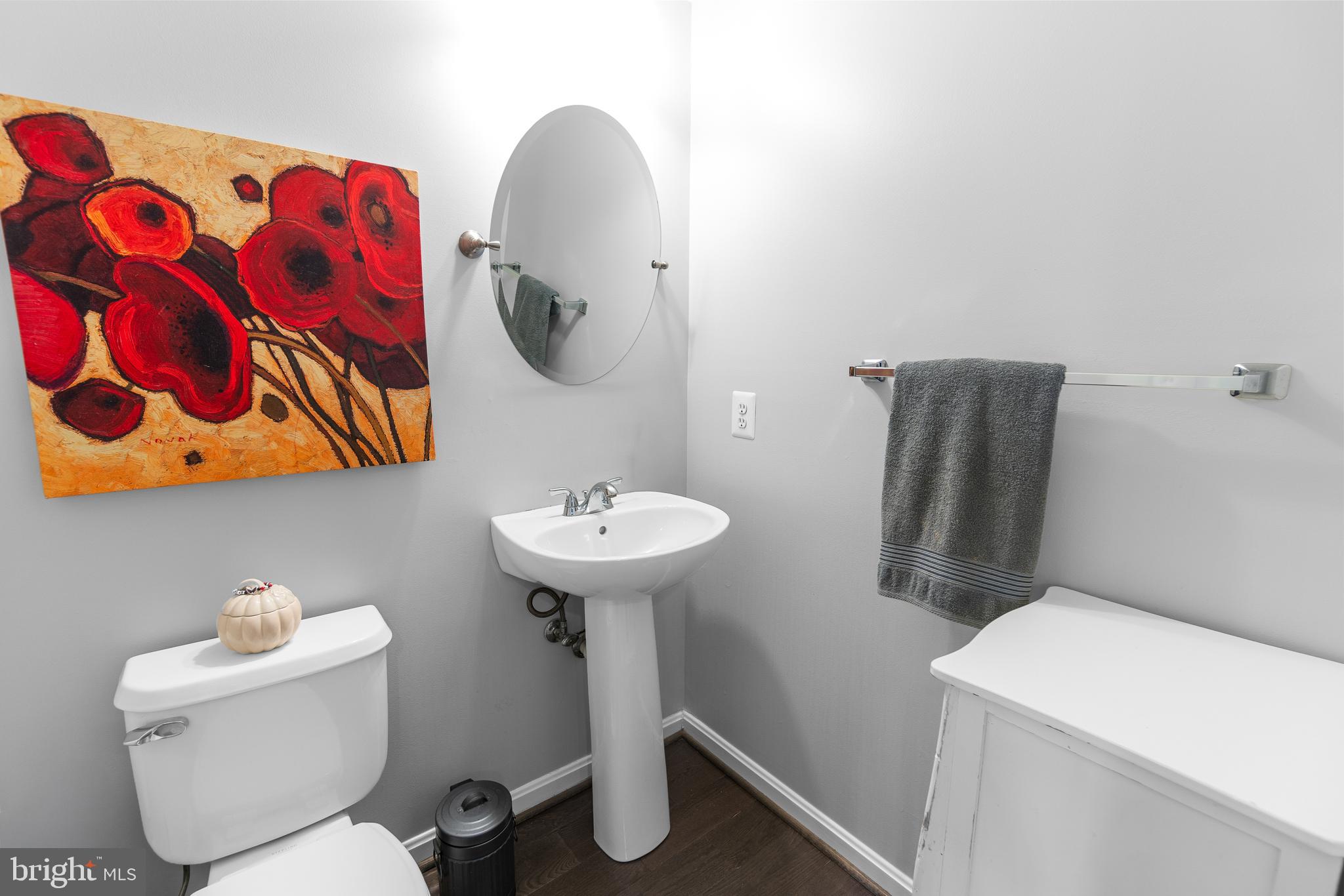 MANOR OAKS - Residential