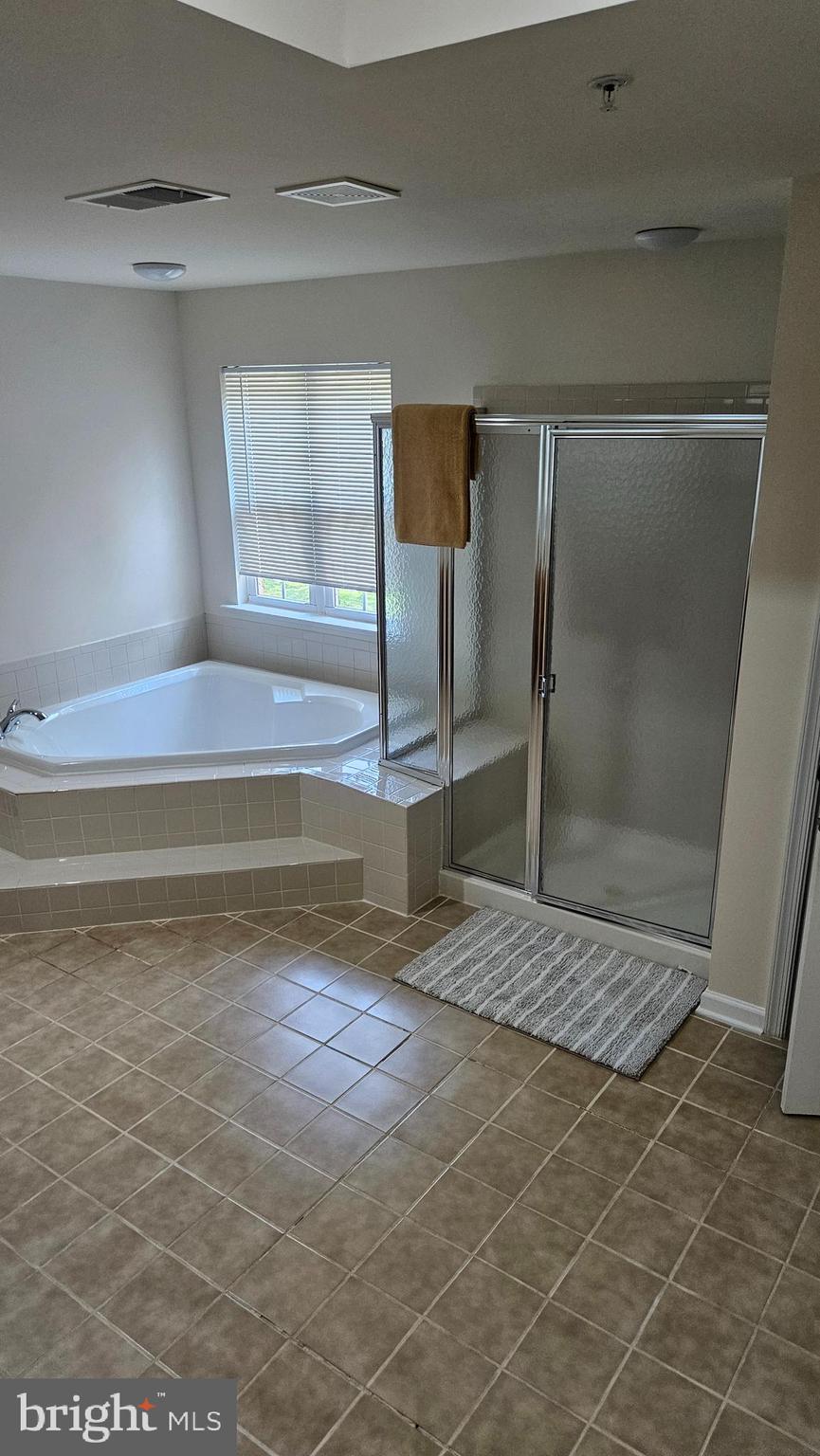 CEDAR FARMS - Residential