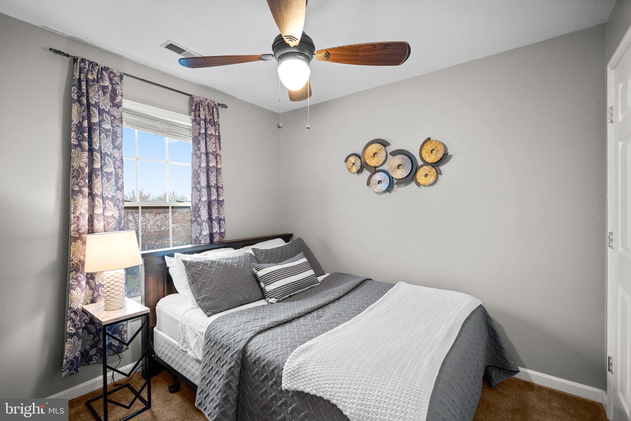 BOSTON COURTS - Residential