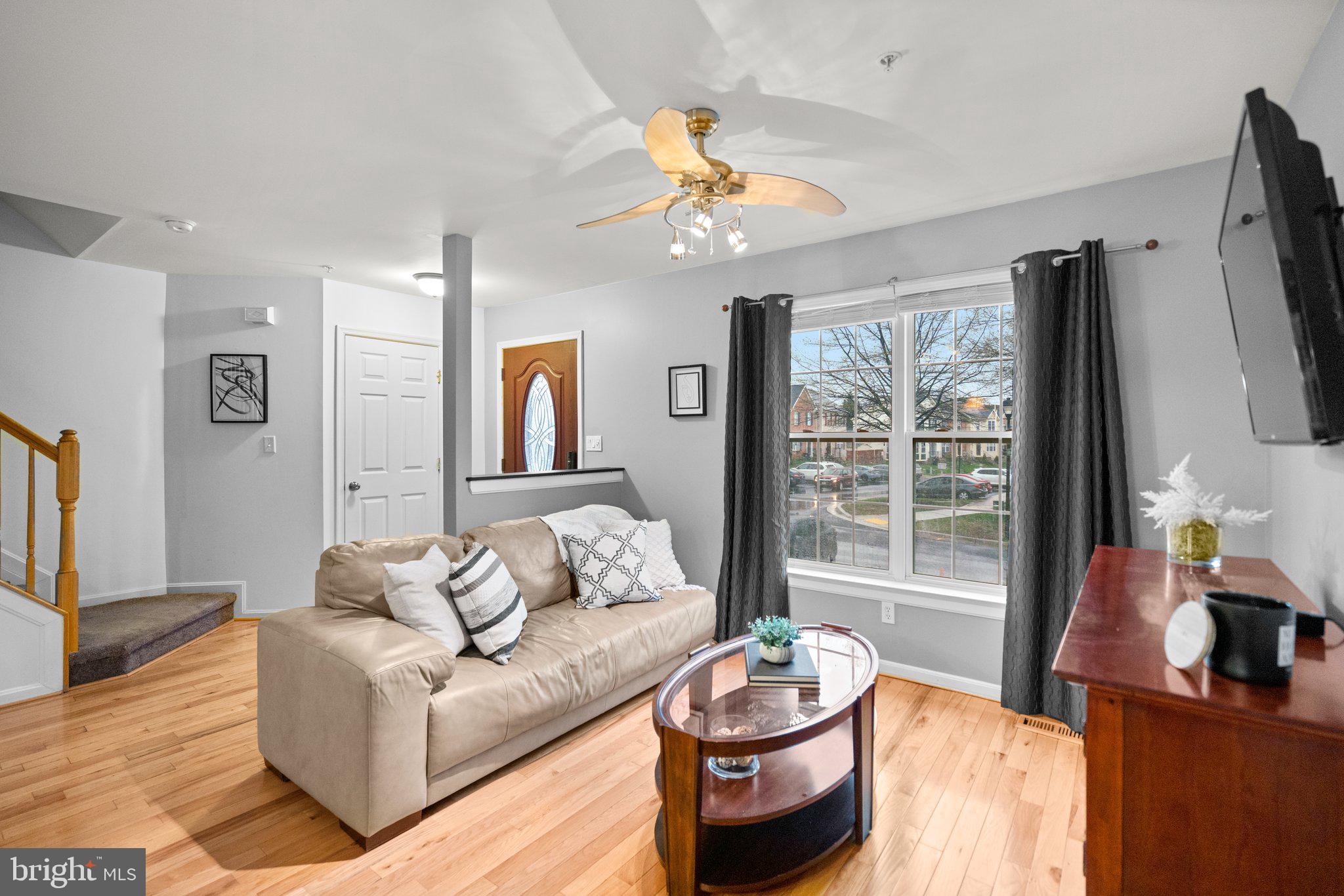 BOSTON COURTS - Residential