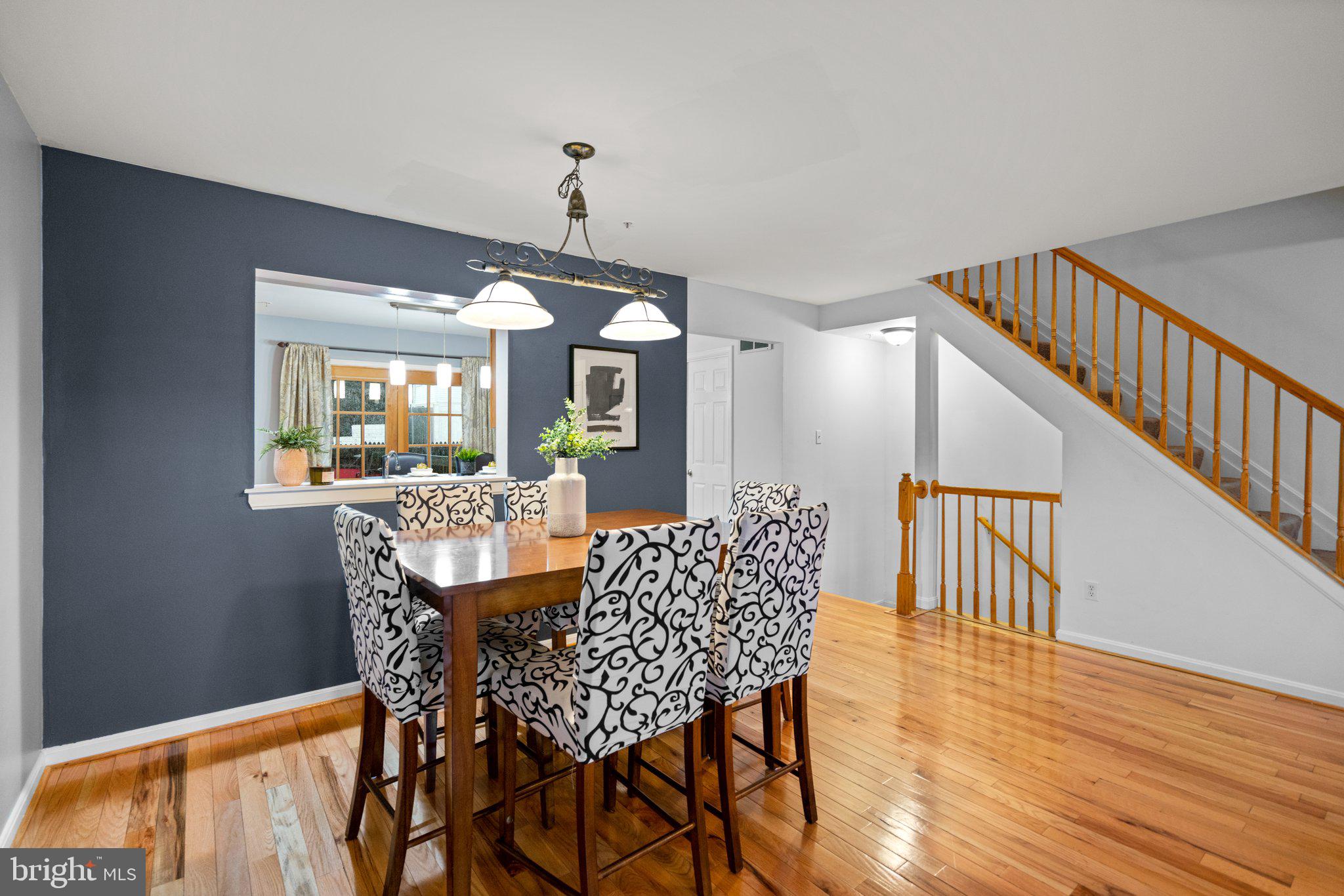 BOSTON COURTS - Residential