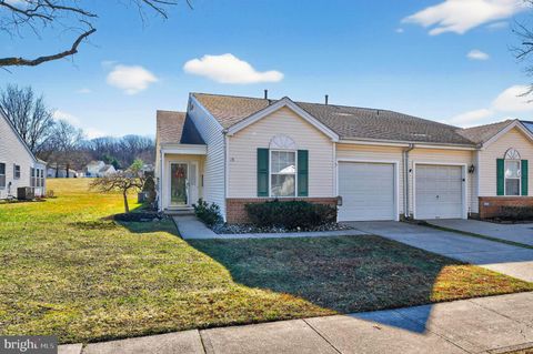 15 PEPPERGRASS DRIVE N MOUNT LAUREL NJ 08054