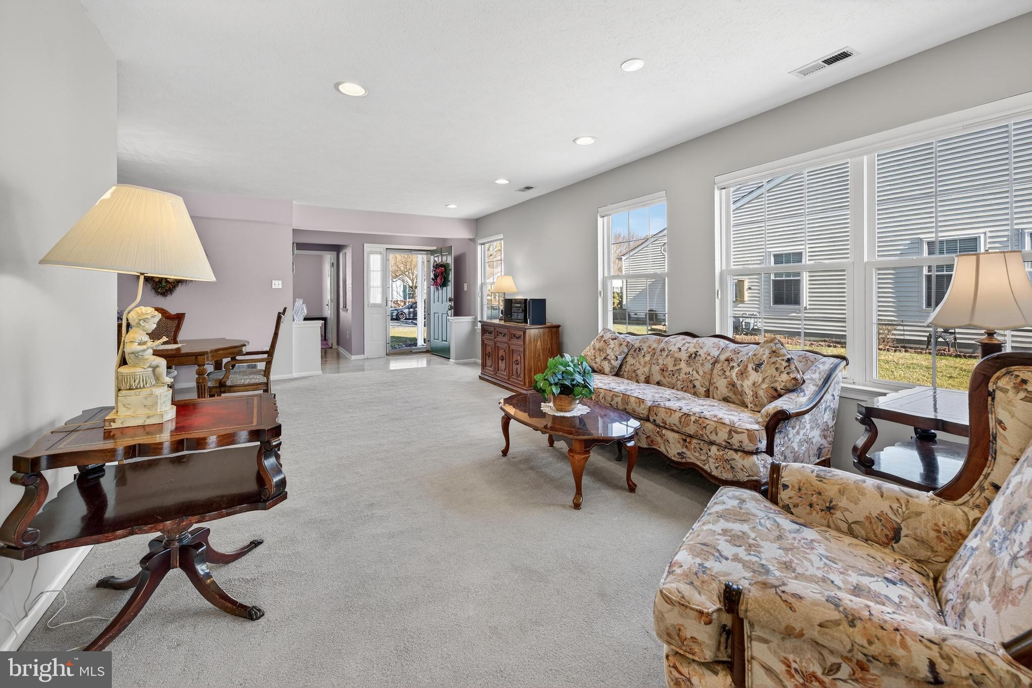 15 PEPPERGRASS DRIVE N