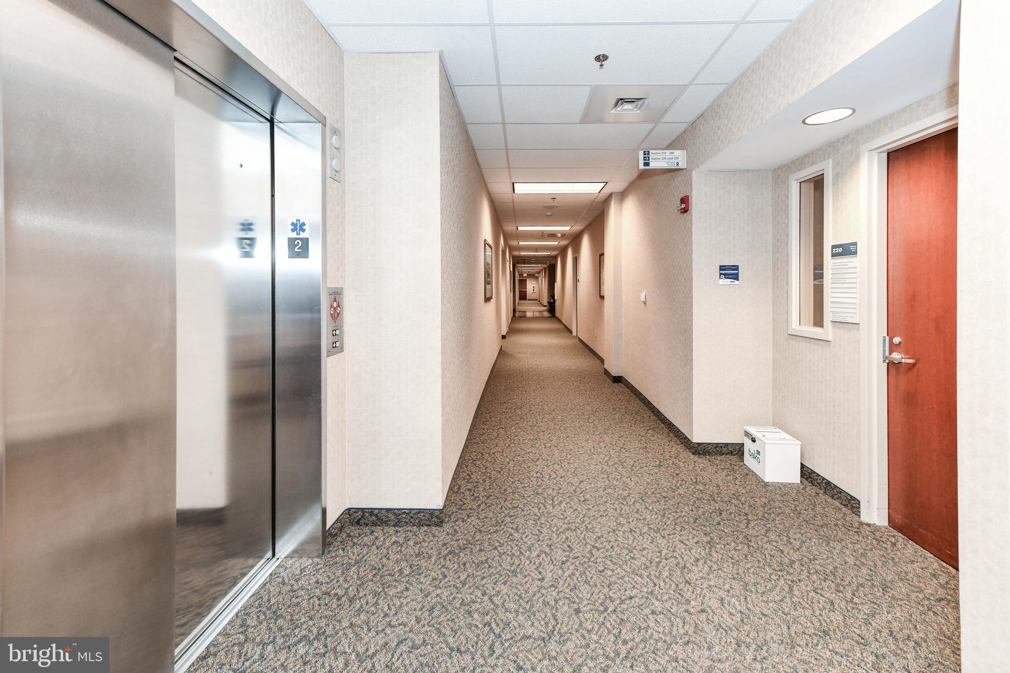 1860 TOWN CENTER DRIVE 220