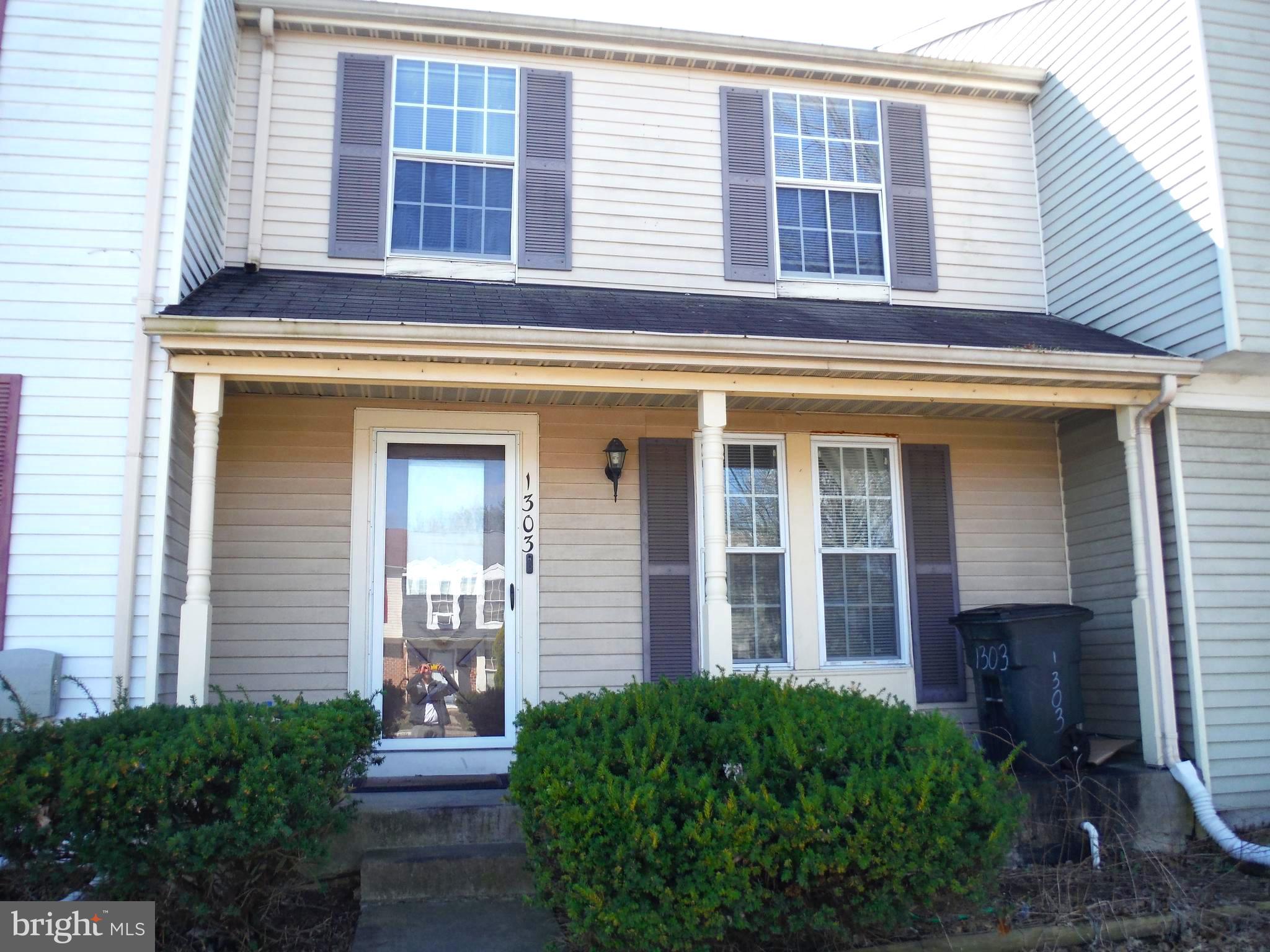 WOODBRIDGE CENTER - Residential