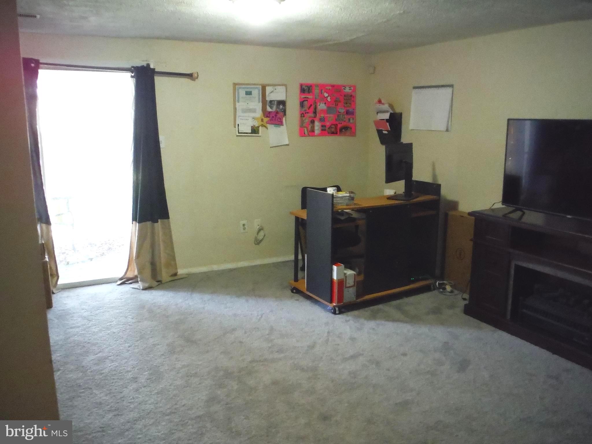 WOODBRIDGE CENTER - Residential