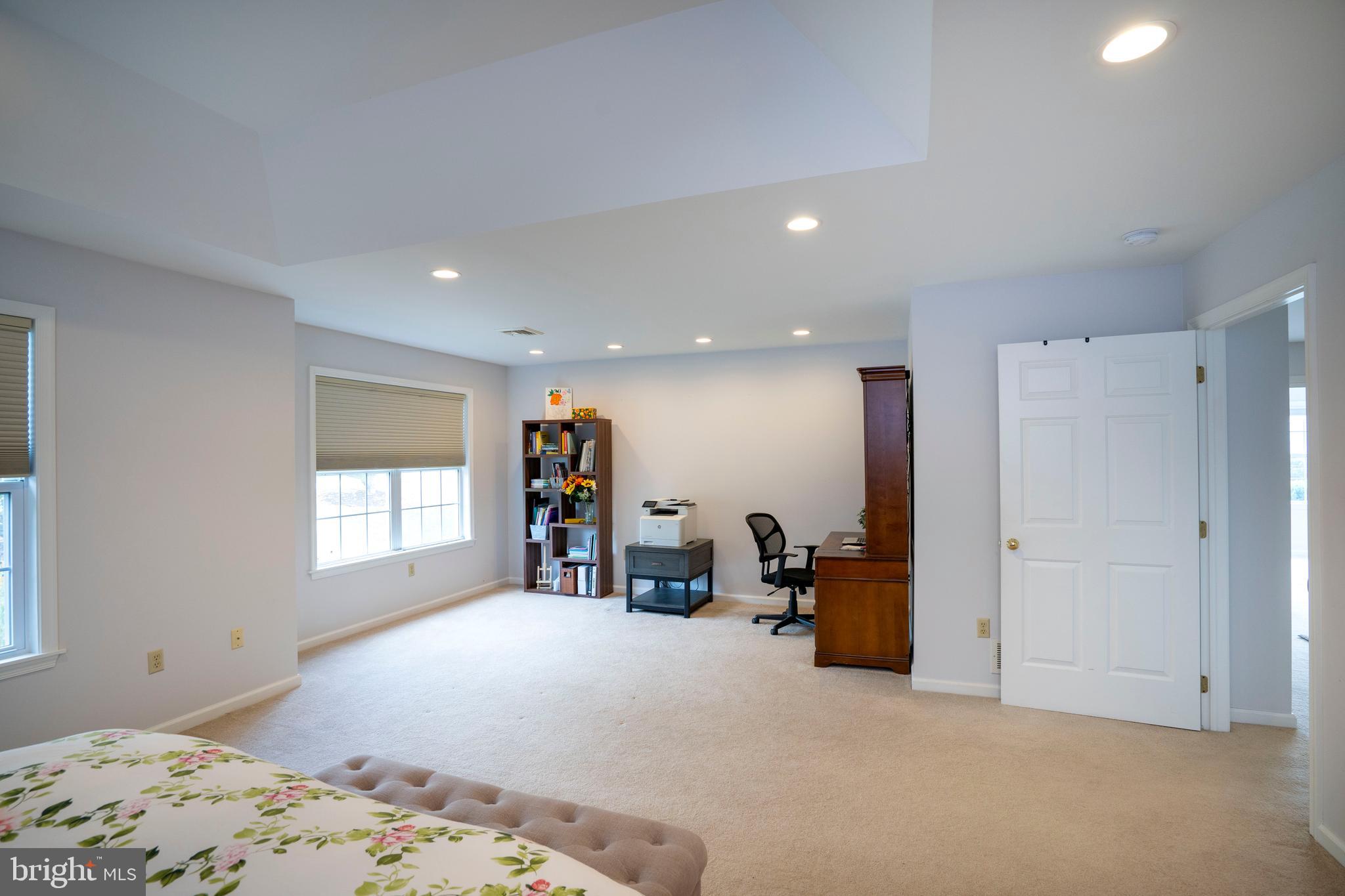 WELLINGTON GREENS - Residential