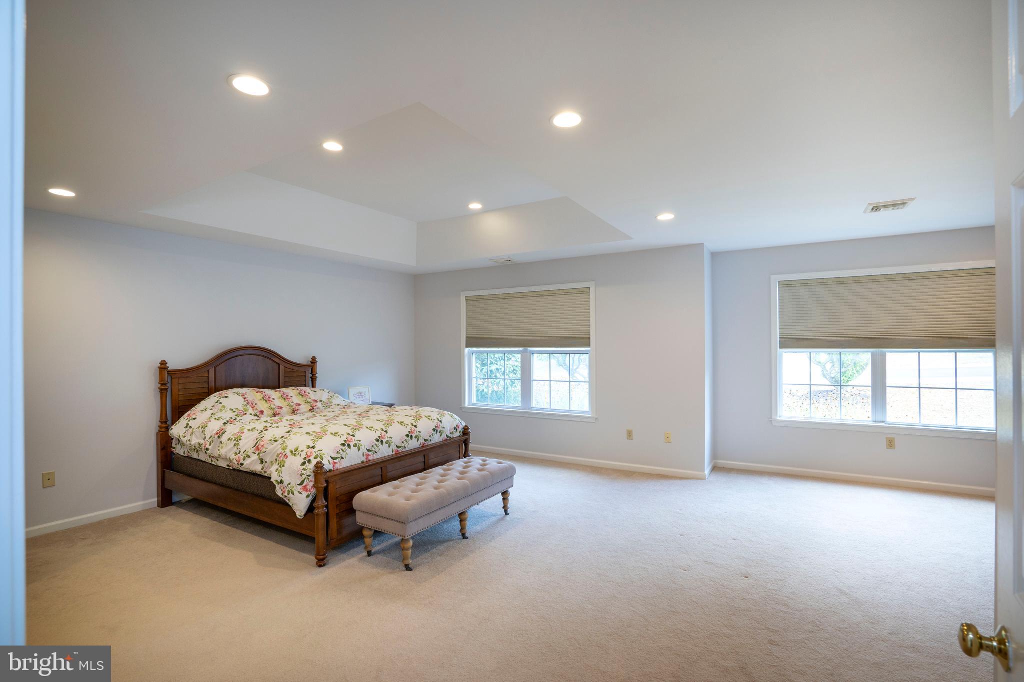 WELLINGTON GREENS - Residential