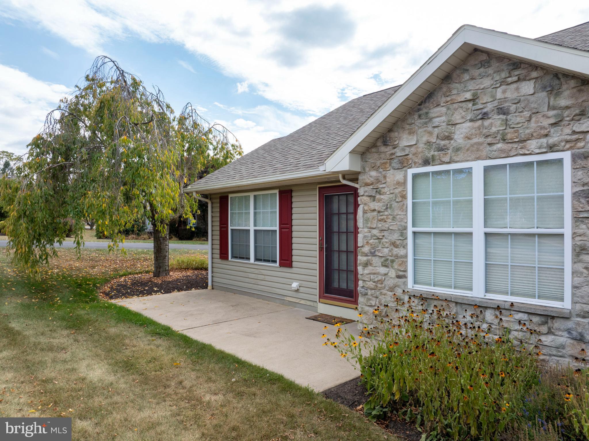 WELLINGTON GREENS - Residential