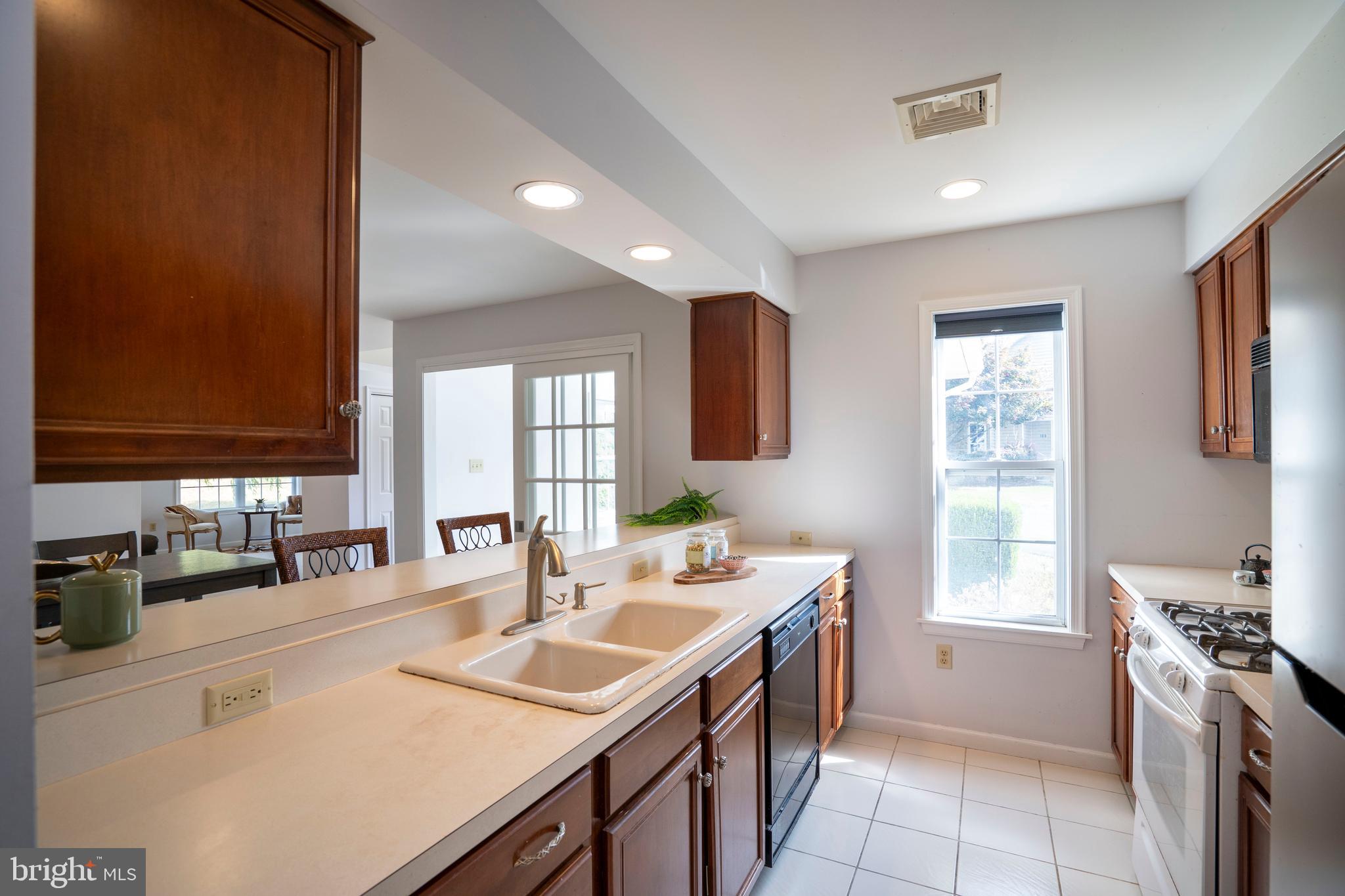 WELLINGTON GREENS - Residential