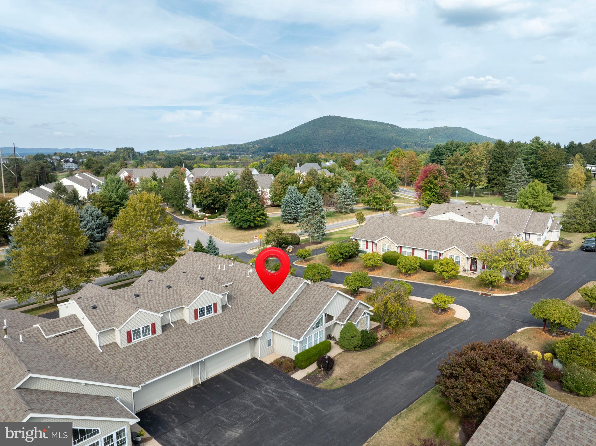 WELLINGTON GREENS - Residential