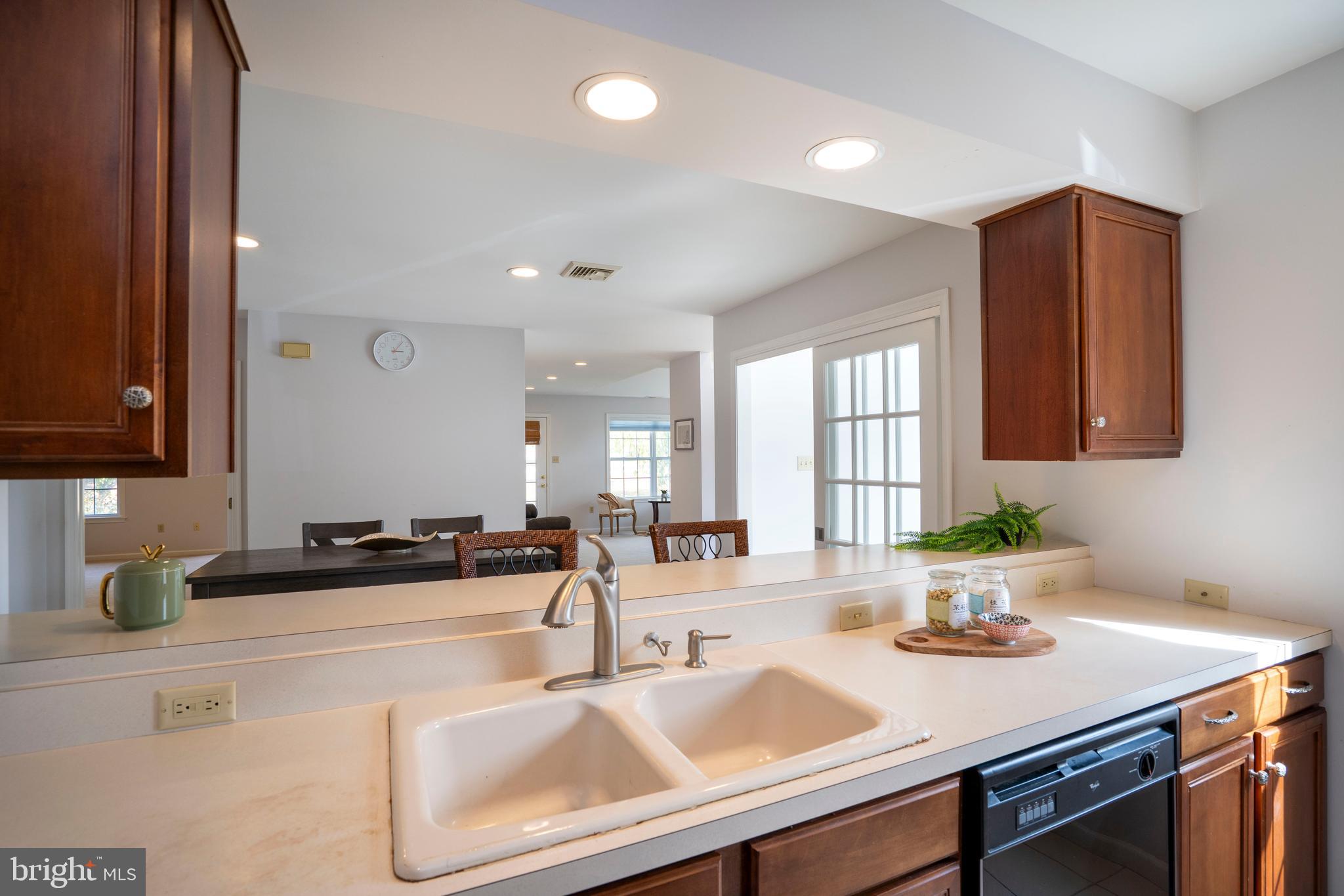 WELLINGTON GREENS - Residential