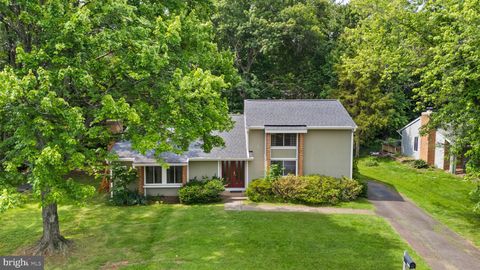 402 SUGARLAND RUN DRIVE STERLING VA 20164
