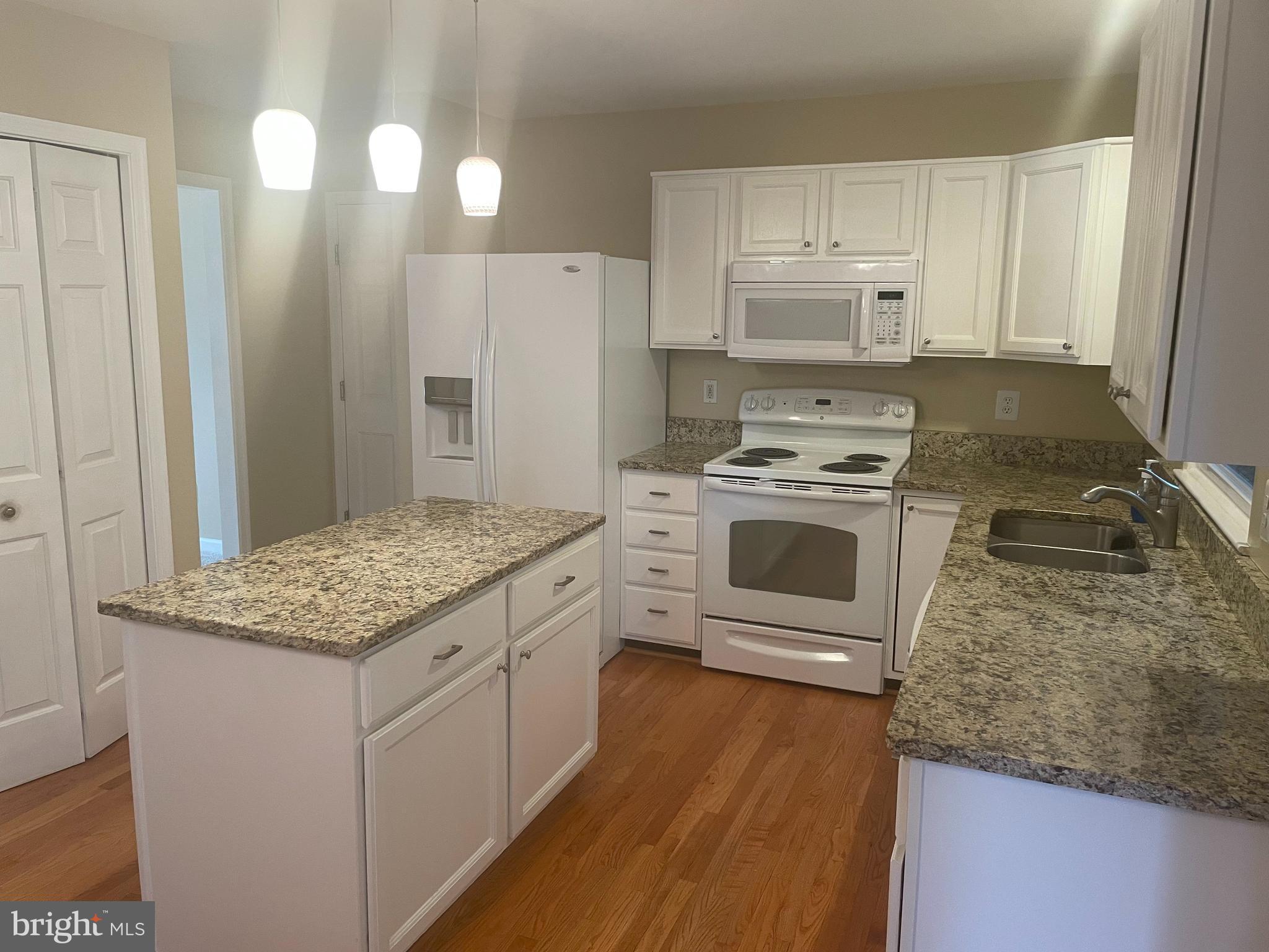 OLD MILL - Residential