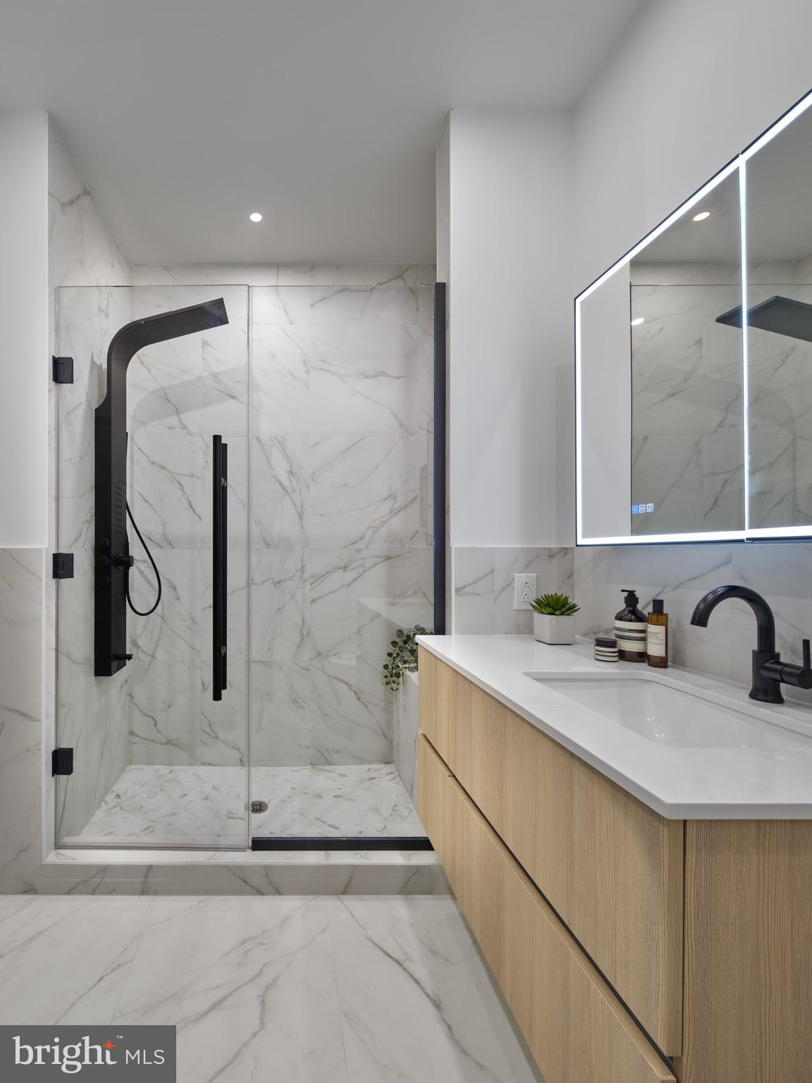 NORTHERN LIBERTIES - Residential Lease