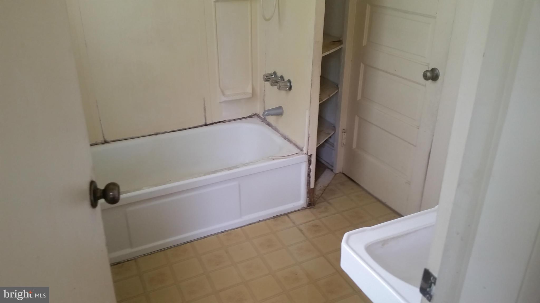 HAMILTON HEIGHTS - Residential