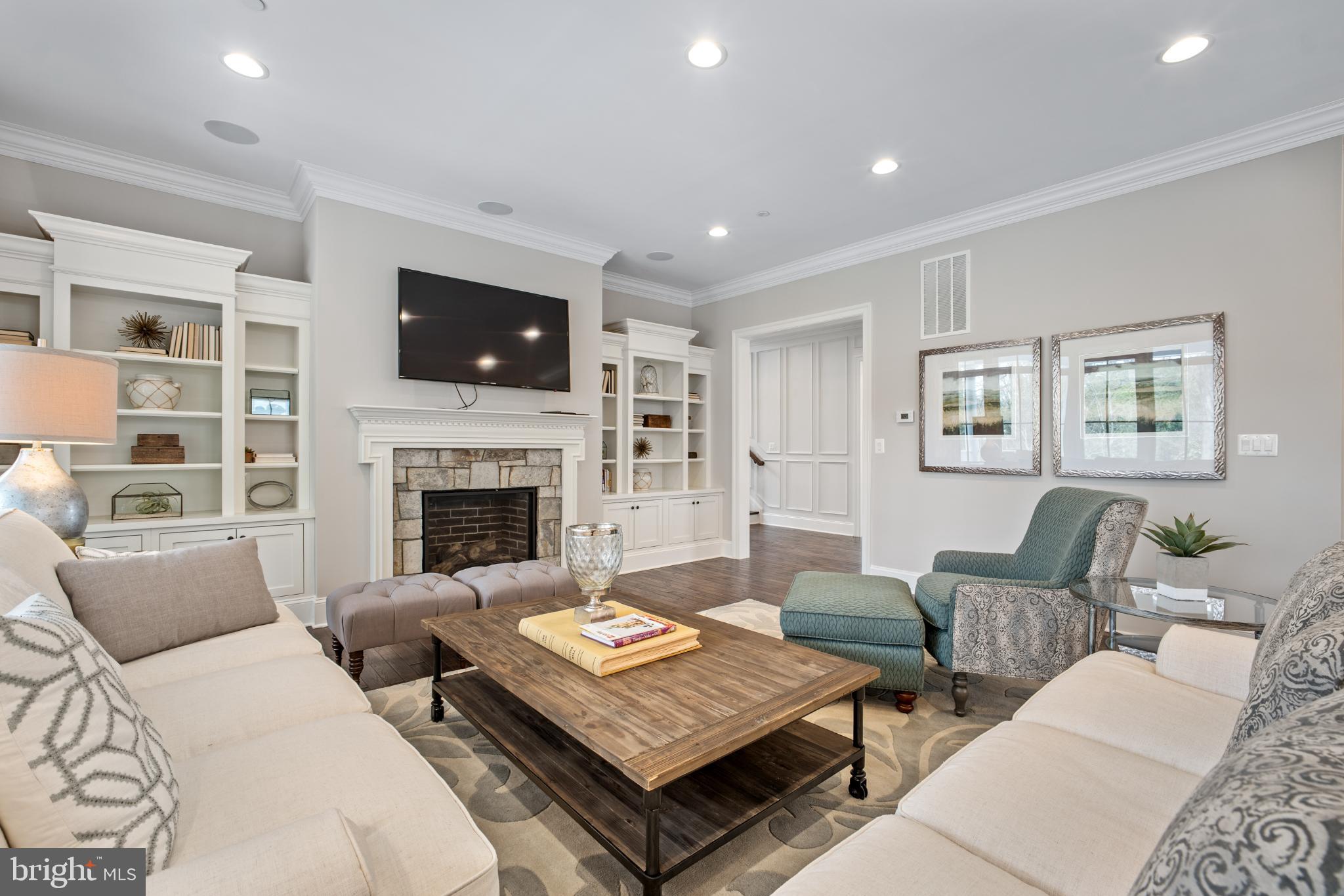 BRADLEY WOODS - Residential