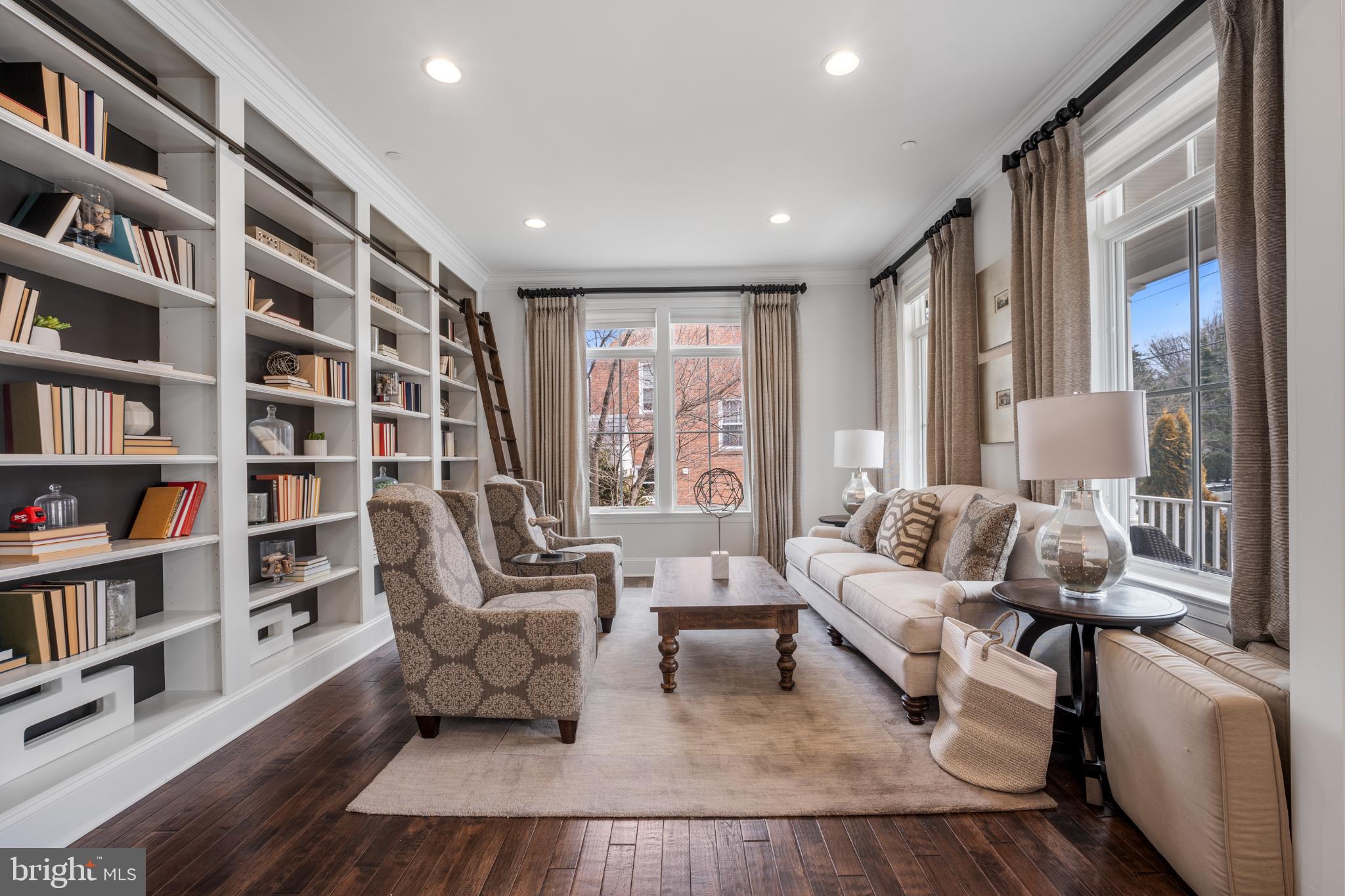 BRADLEY WOODS - Residential