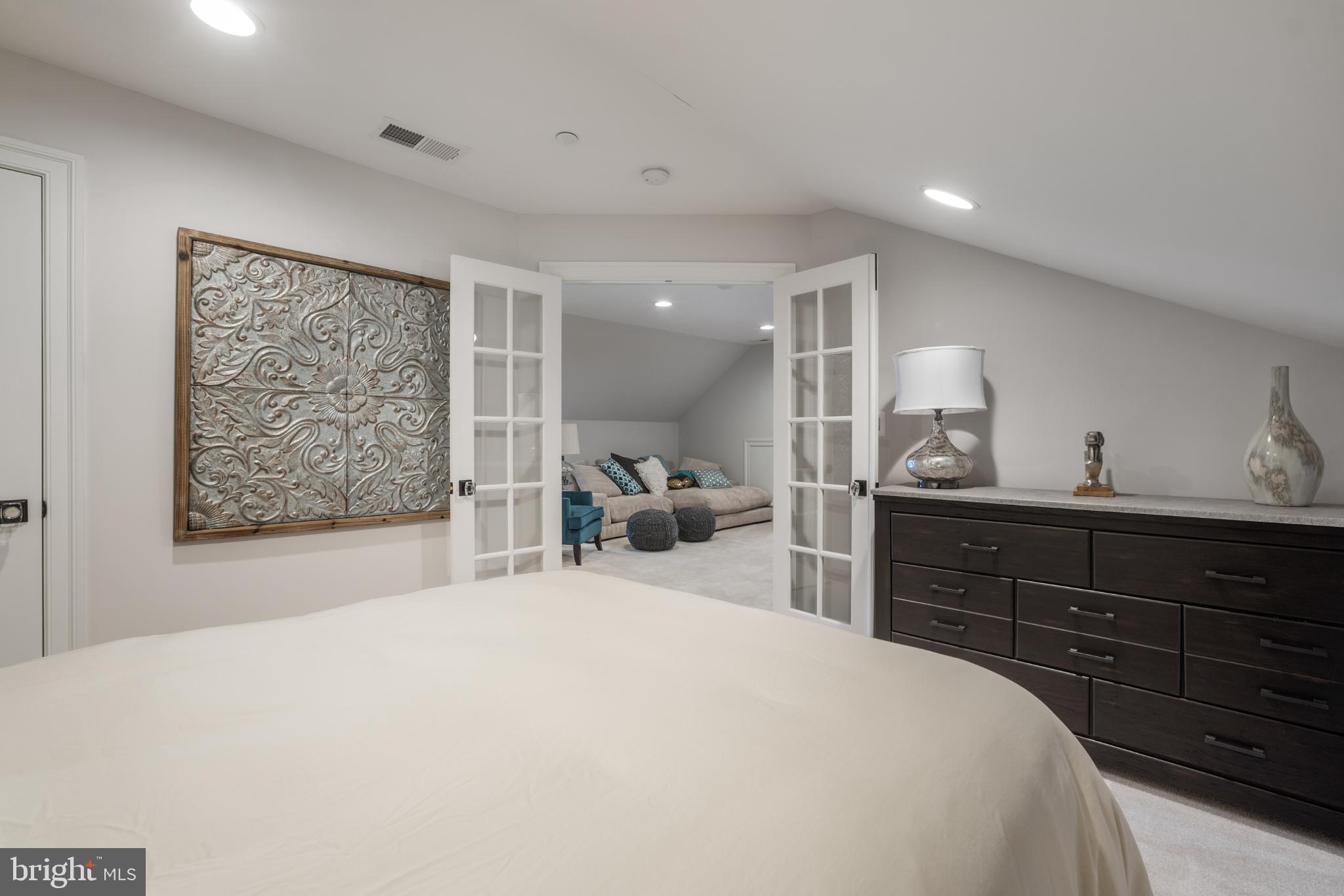 BRADLEY WOODS - Residential