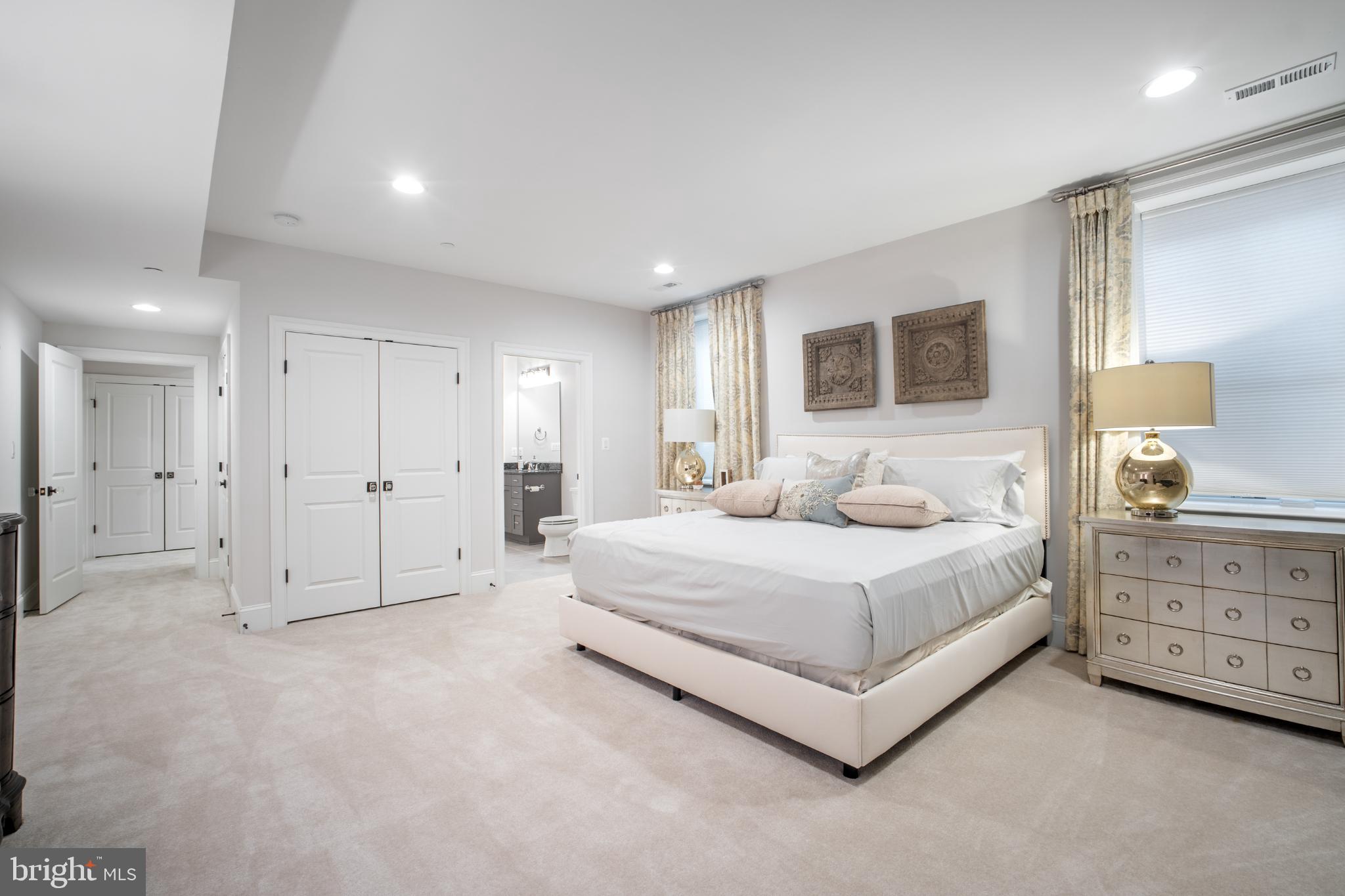 BRADLEY WOODS - Residential