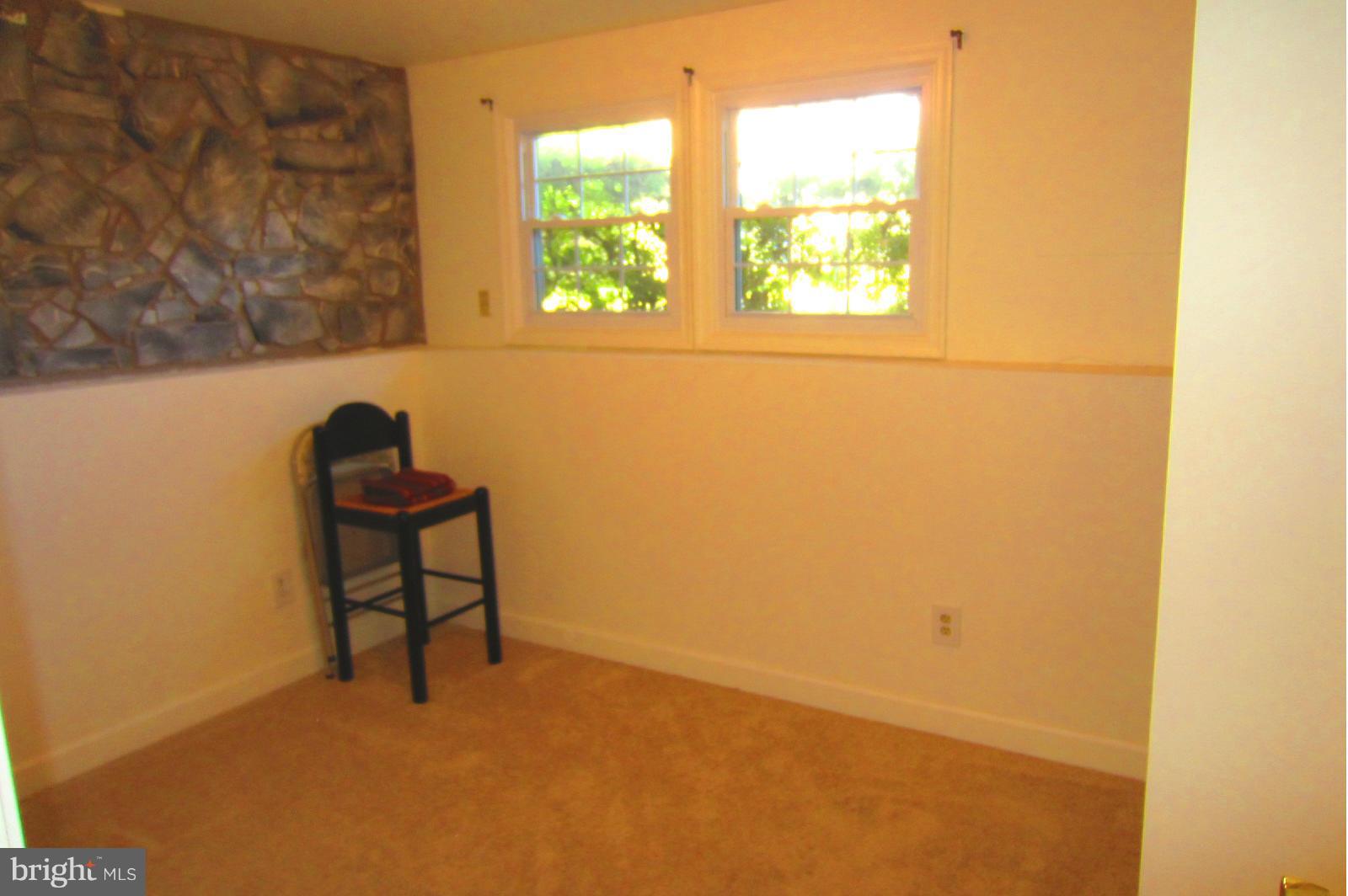 KINGSTOWNE - Residential Lease