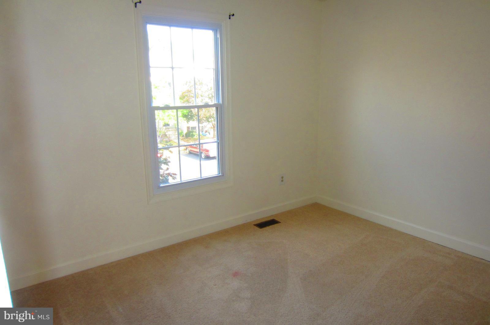 KINGSTOWNE - Residential Lease