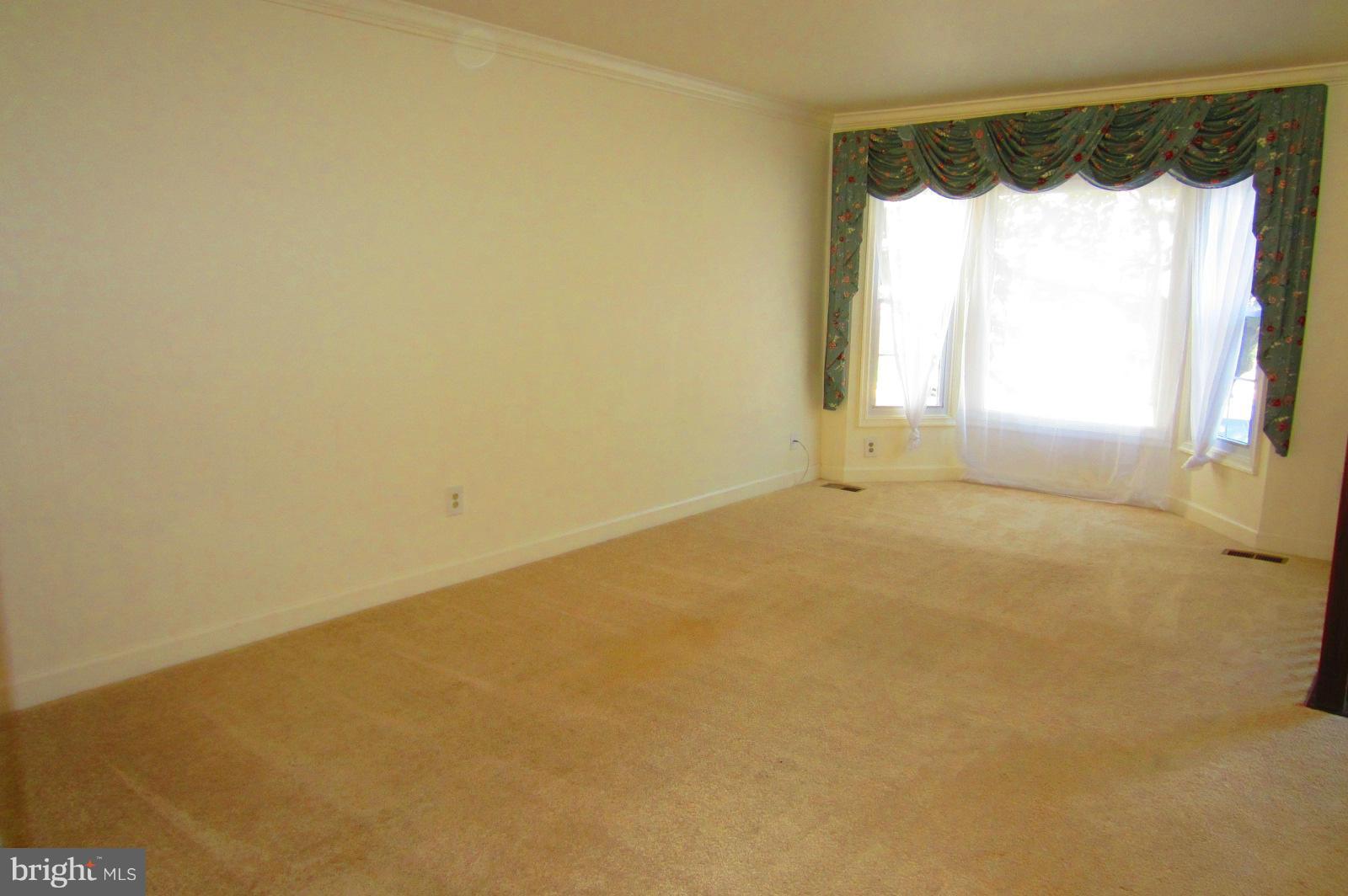 KINGSTOWNE - Residential Lease