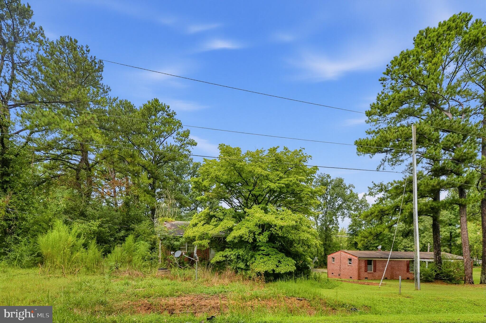 207 SIMMONS DRIVE