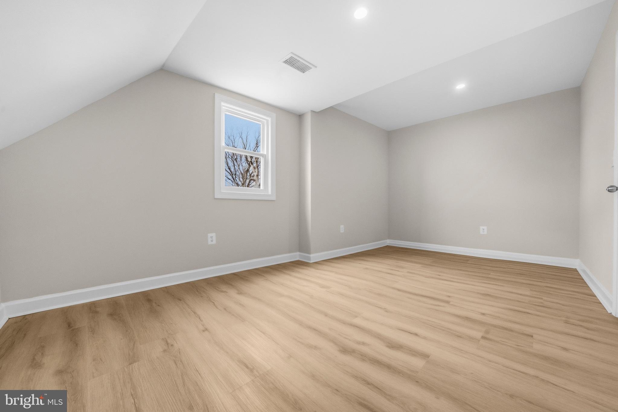 WASHINGTON SUBURBAN HOME - Residential