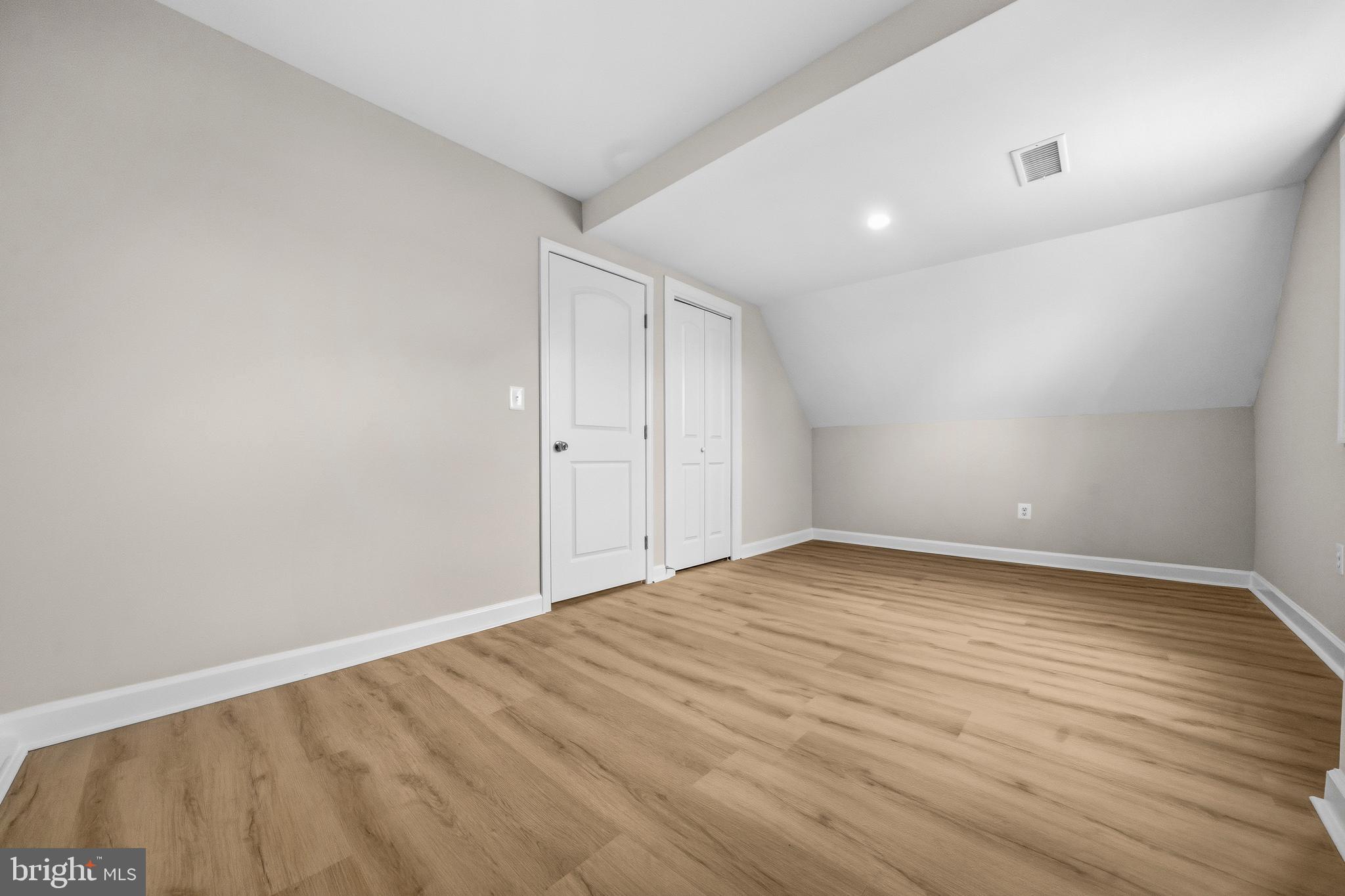 WASHINGTON SUBURBAN HOME - Residential