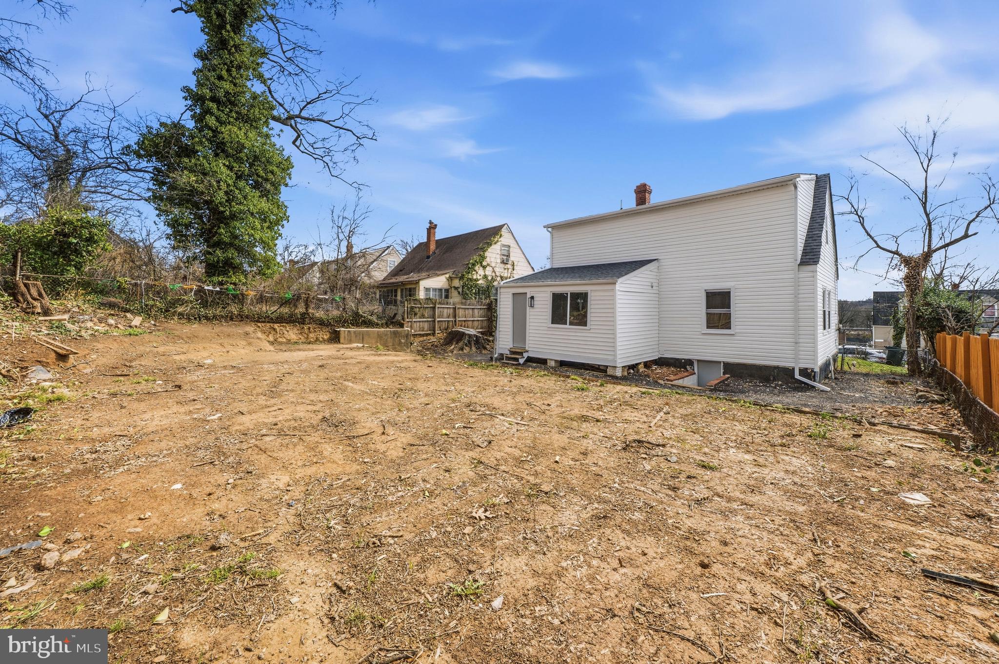 WASHINGTON SUBURBAN HOME - Residential