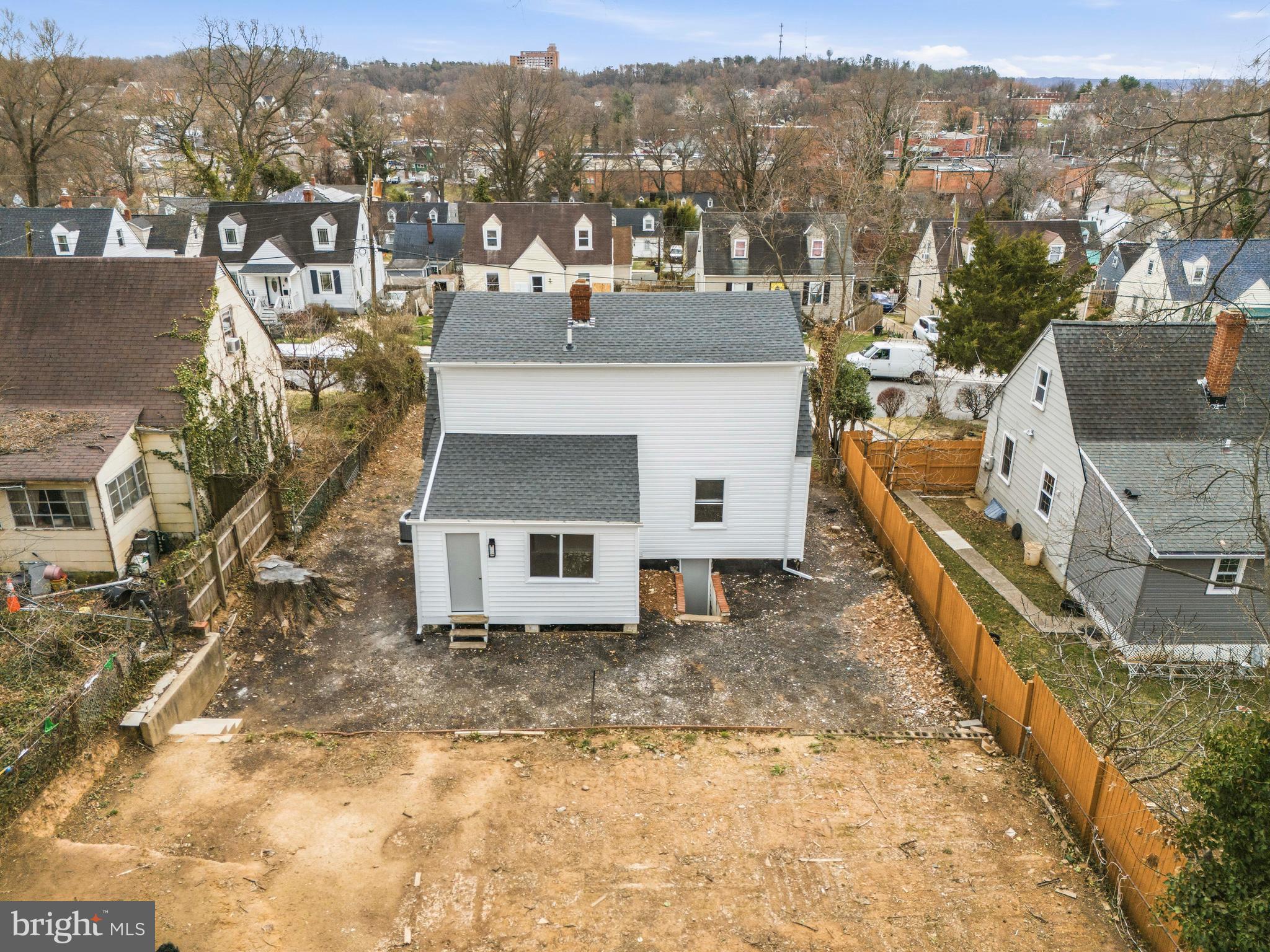 WASHINGTON SUBURBAN HOME - Residential