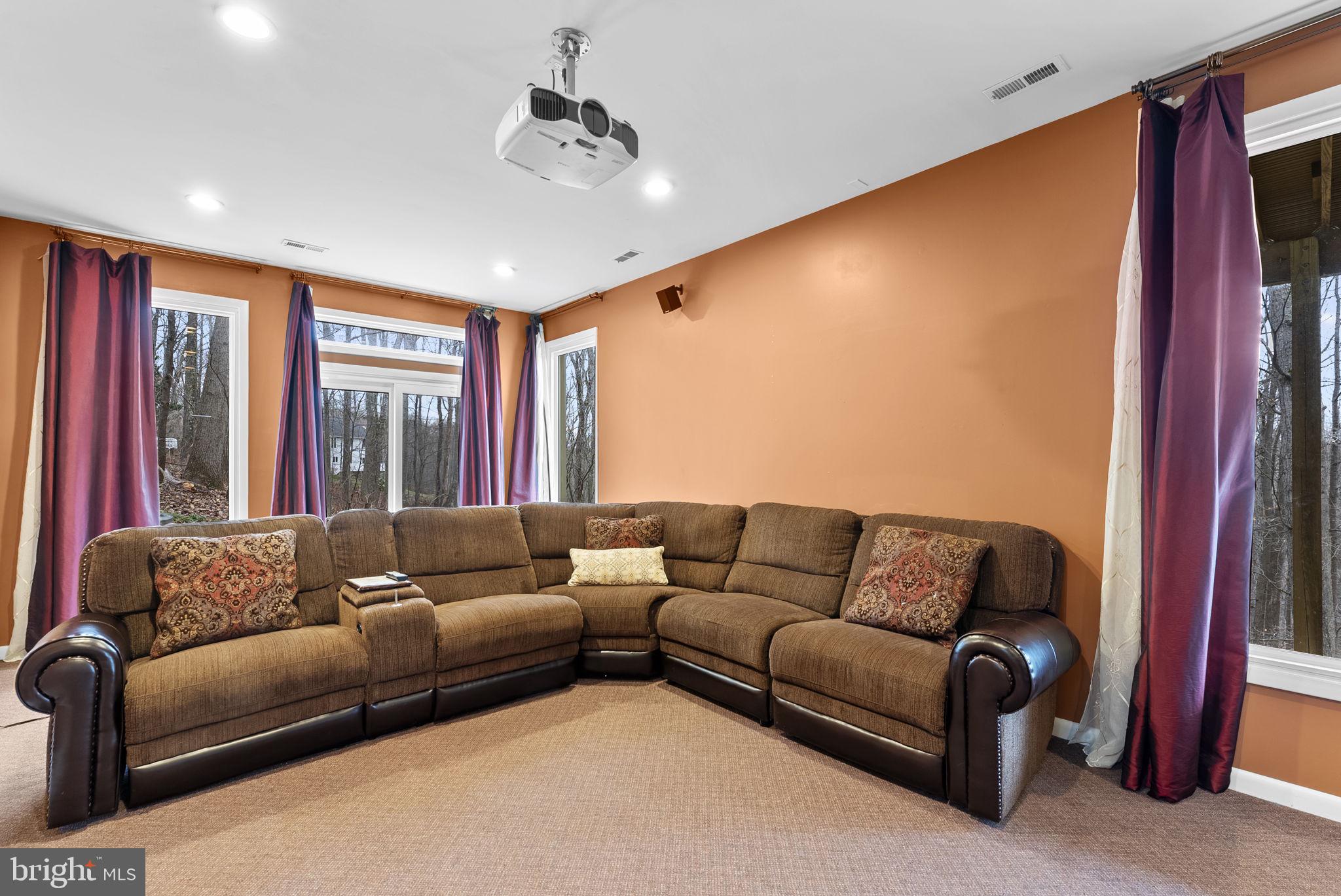 WORTHINGTON RIDGE - Residential