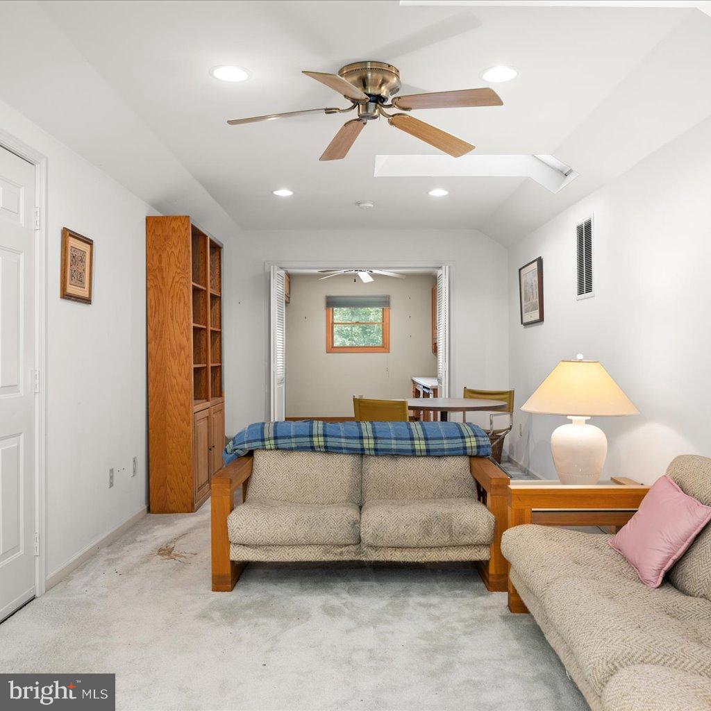 MILL CREEK ACRES - Residential