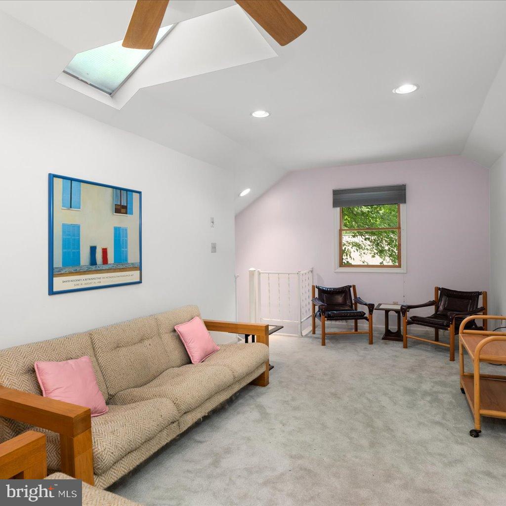 MILL CREEK ACRES - Residential