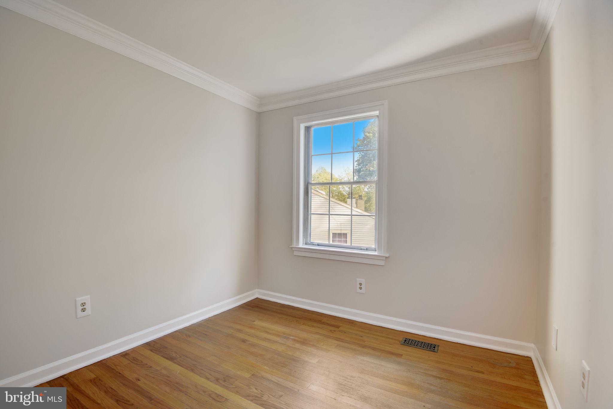 GUNNERS LAKE VILLAGE - Residential