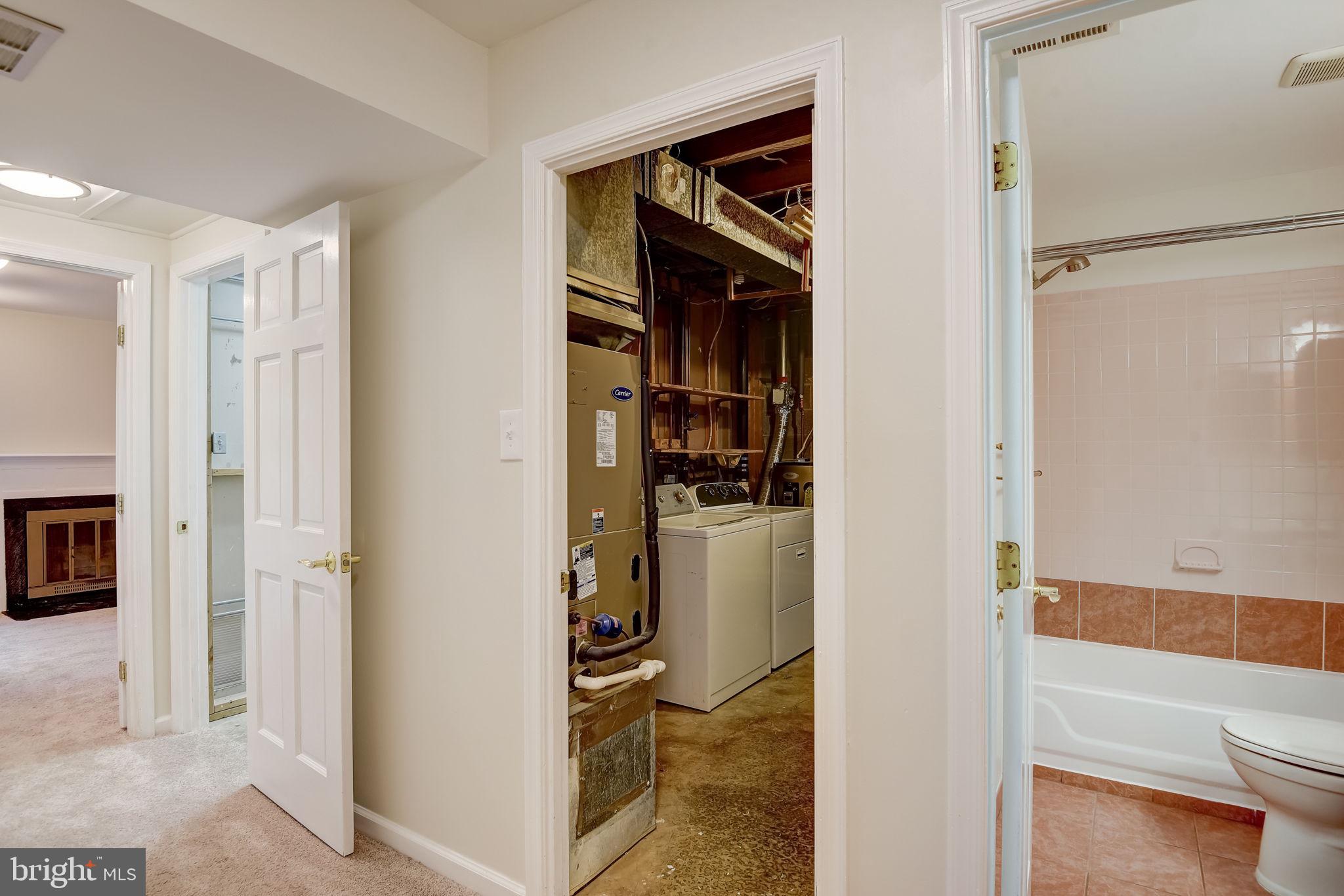 GUNNERS LAKE VILLAGE - Residential