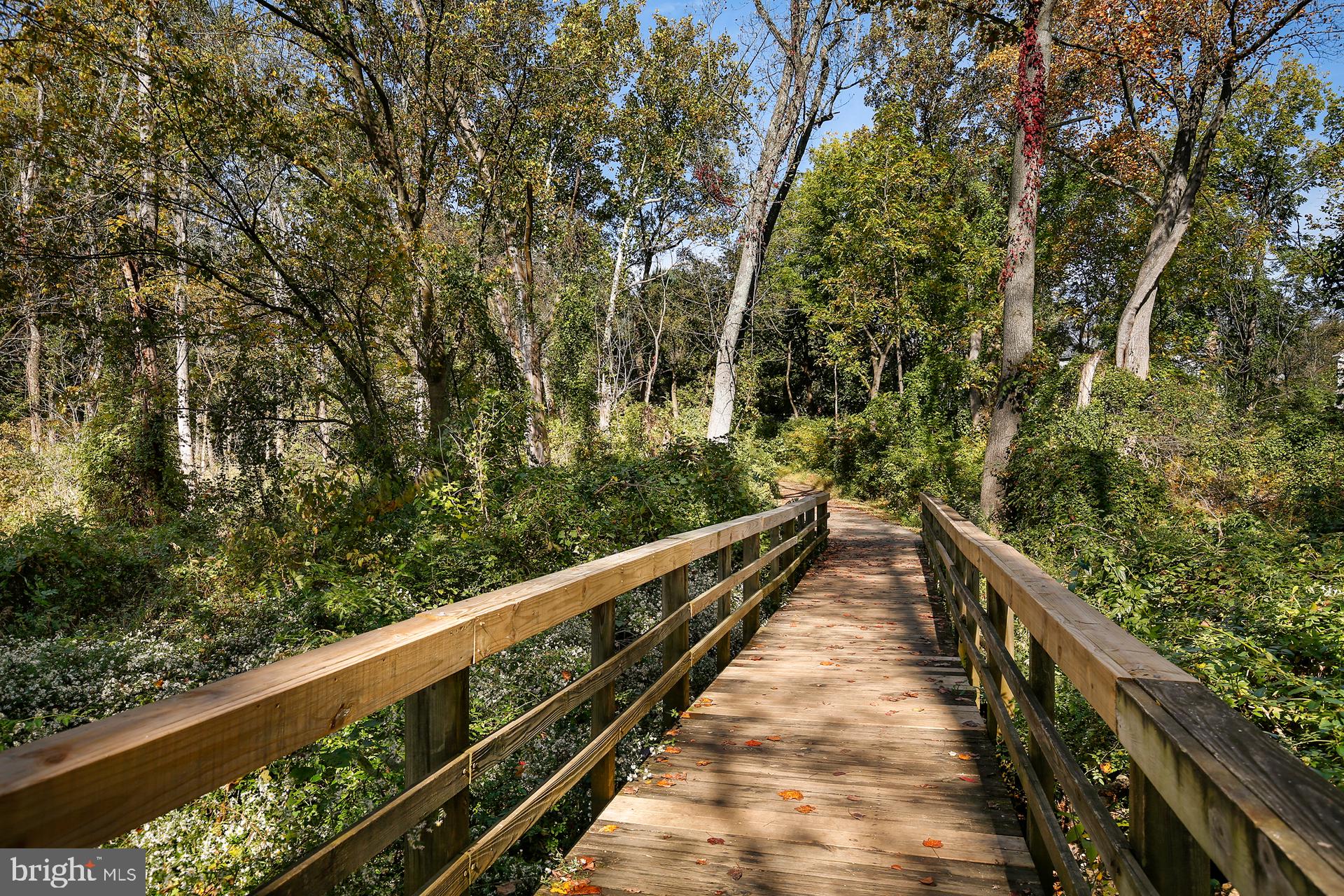 GUNNERS LAKE VILLAGE - Residential