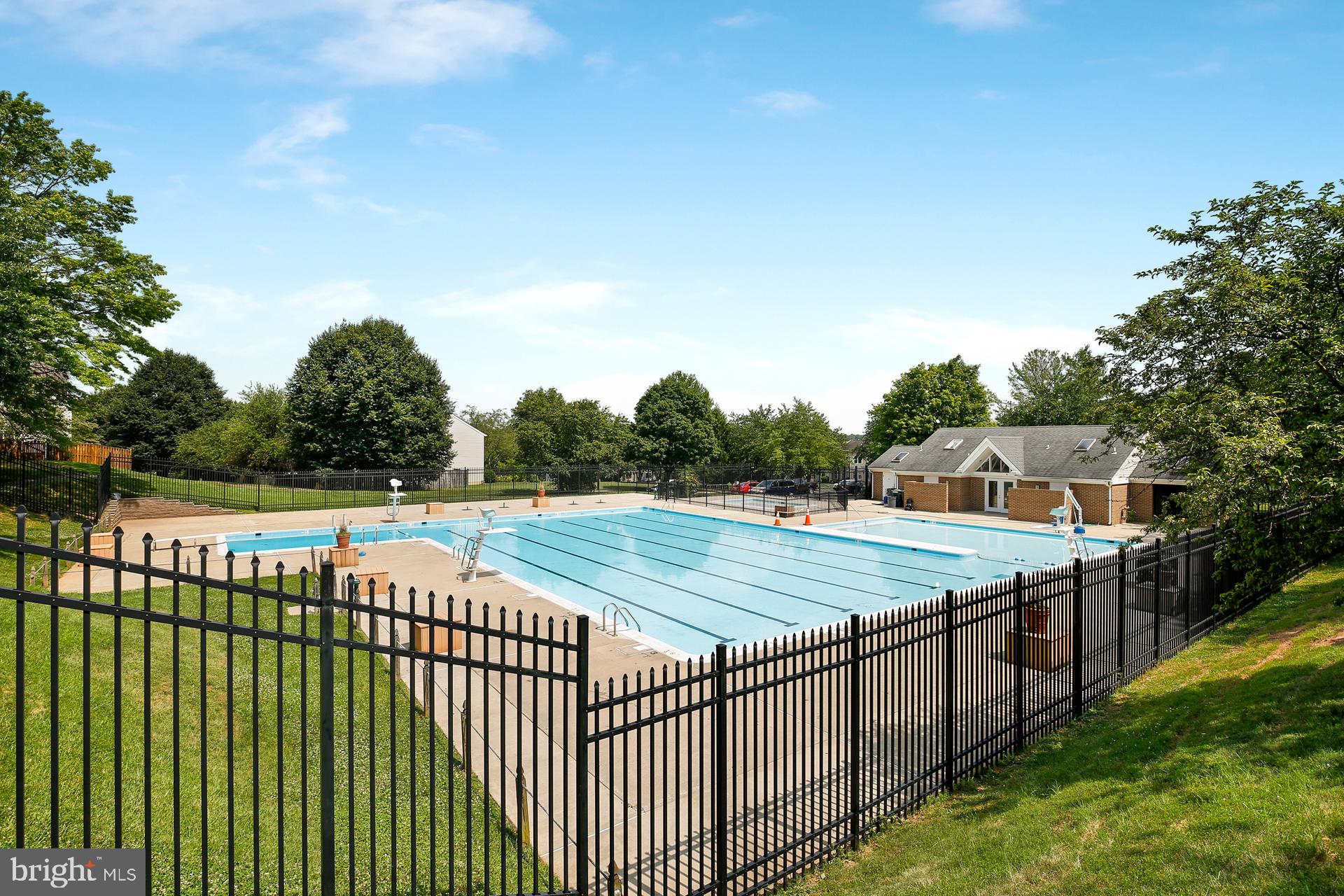 GUNNERS LAKE VILLAGE - Residential