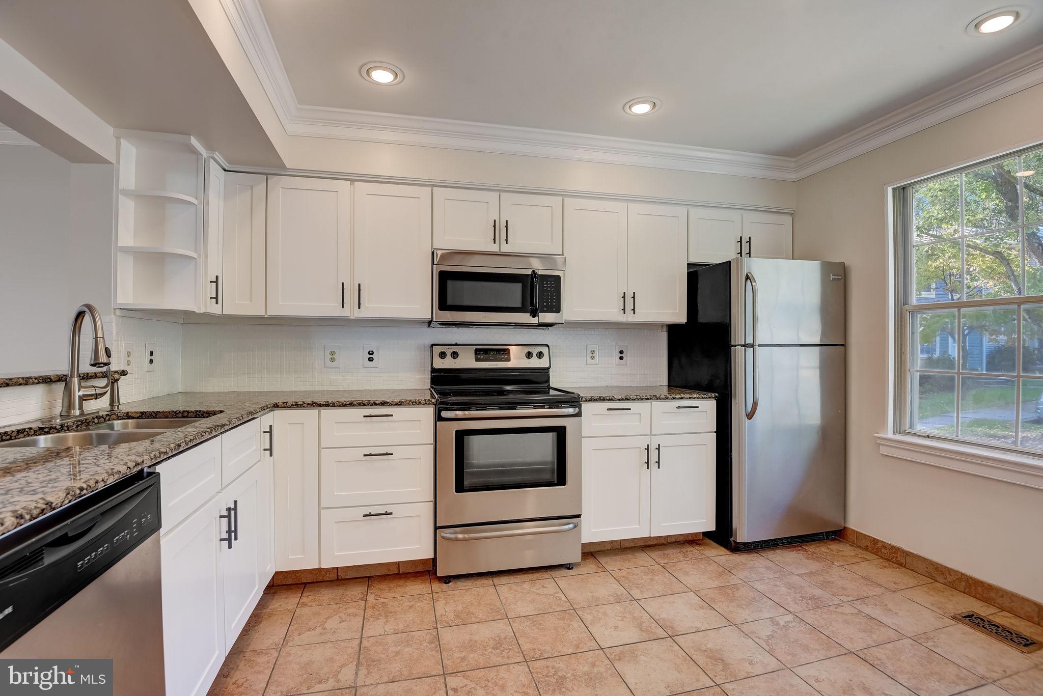 GUNNERS LAKE VILLAGE - Residential