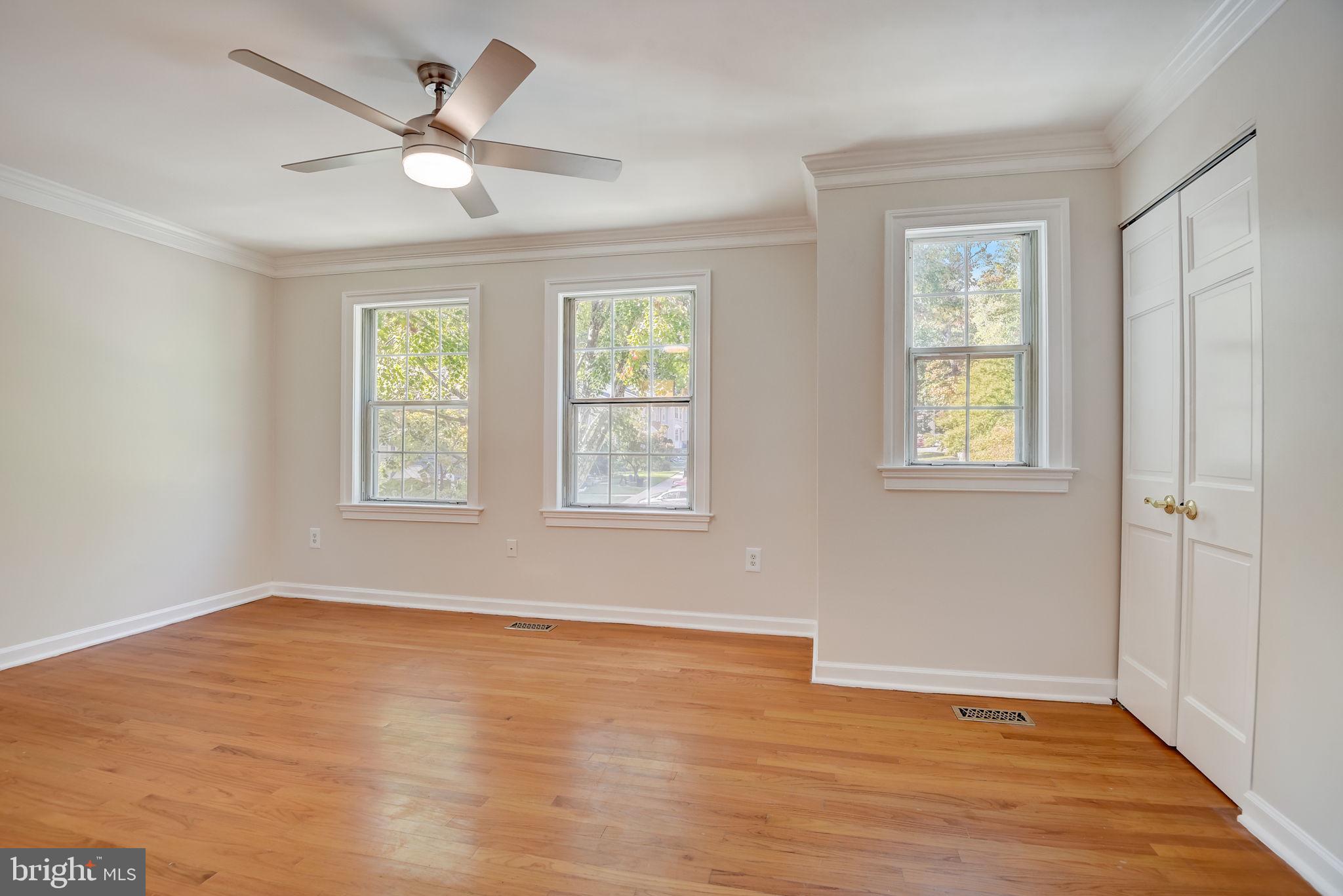 GUNNERS LAKE VILLAGE - Residential