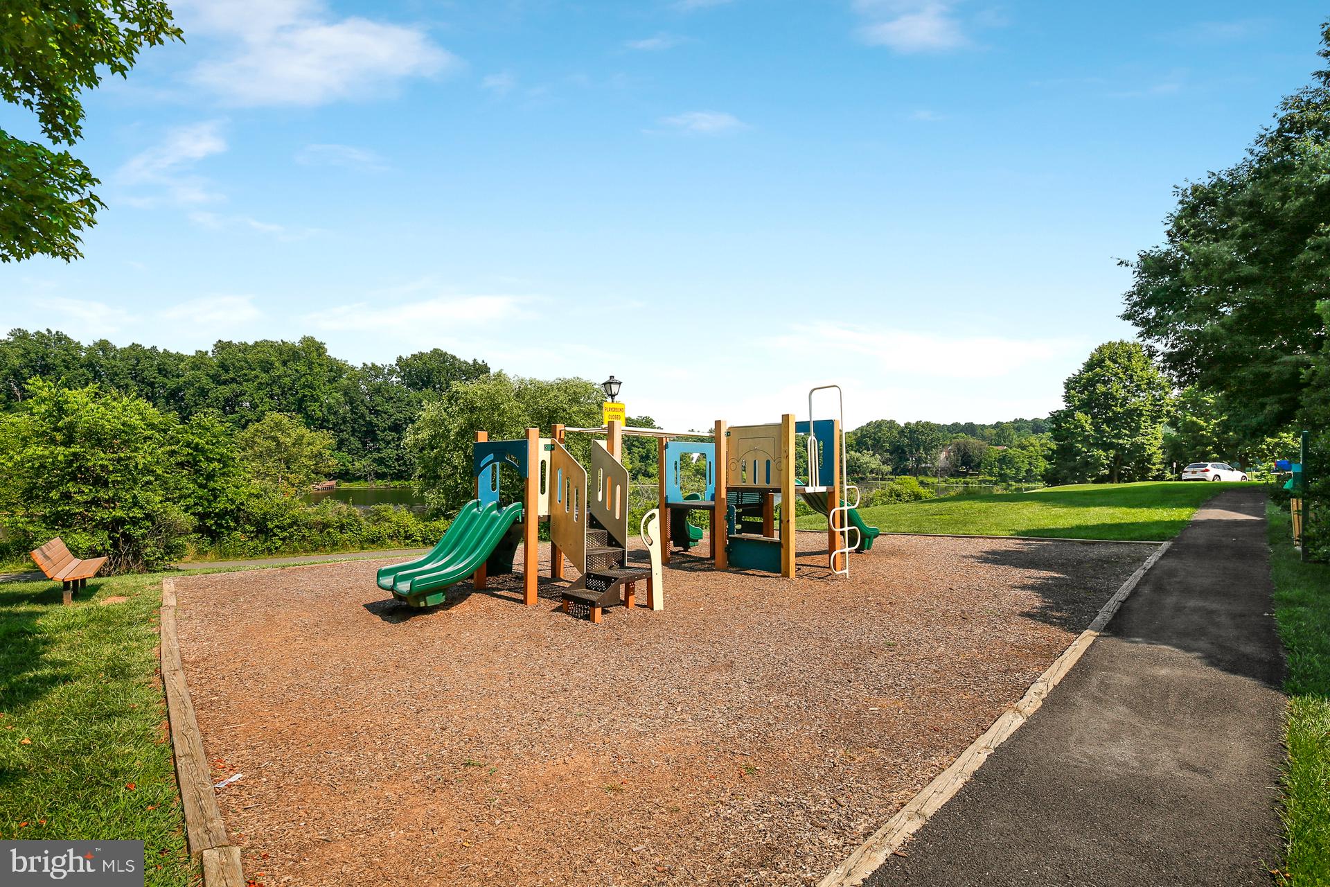 GUNNERS LAKE VILLAGE - Residential